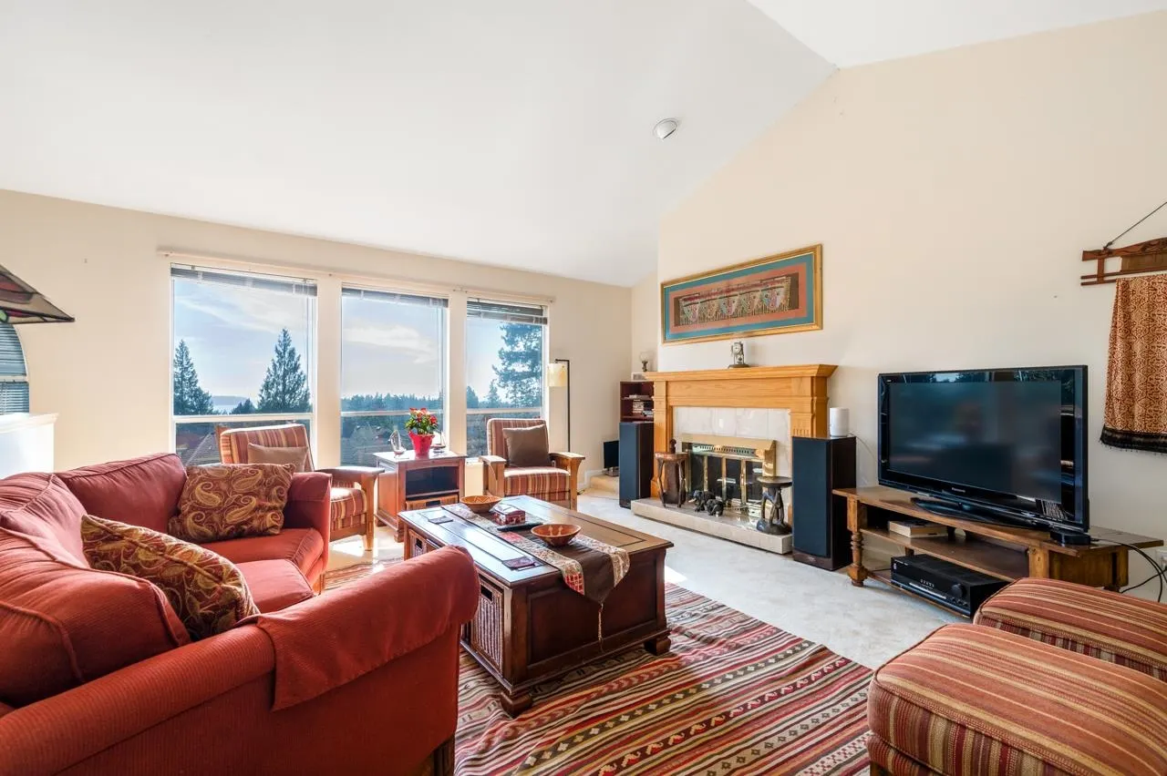 4815 Headland Close