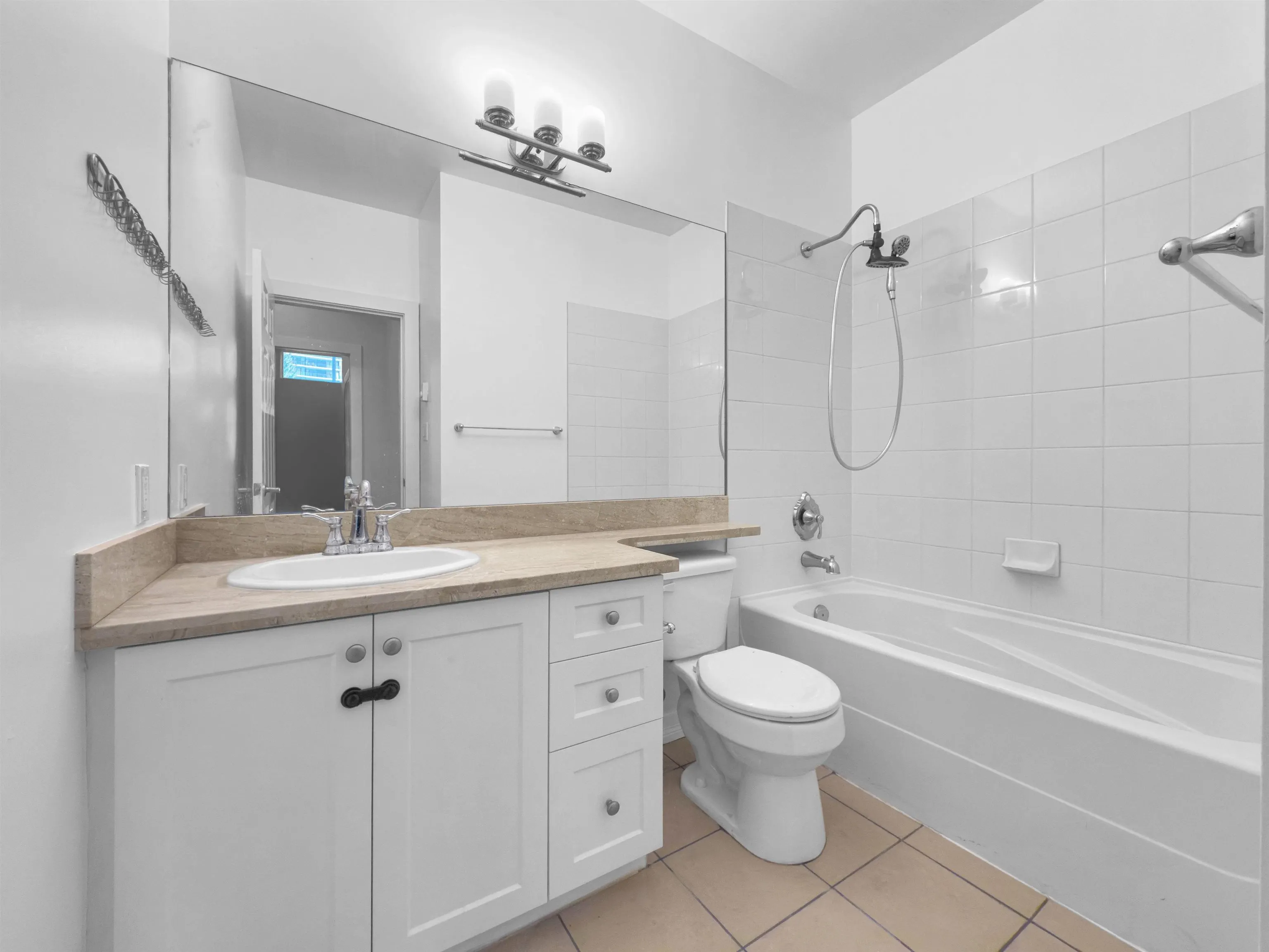 10237 133 Street #415