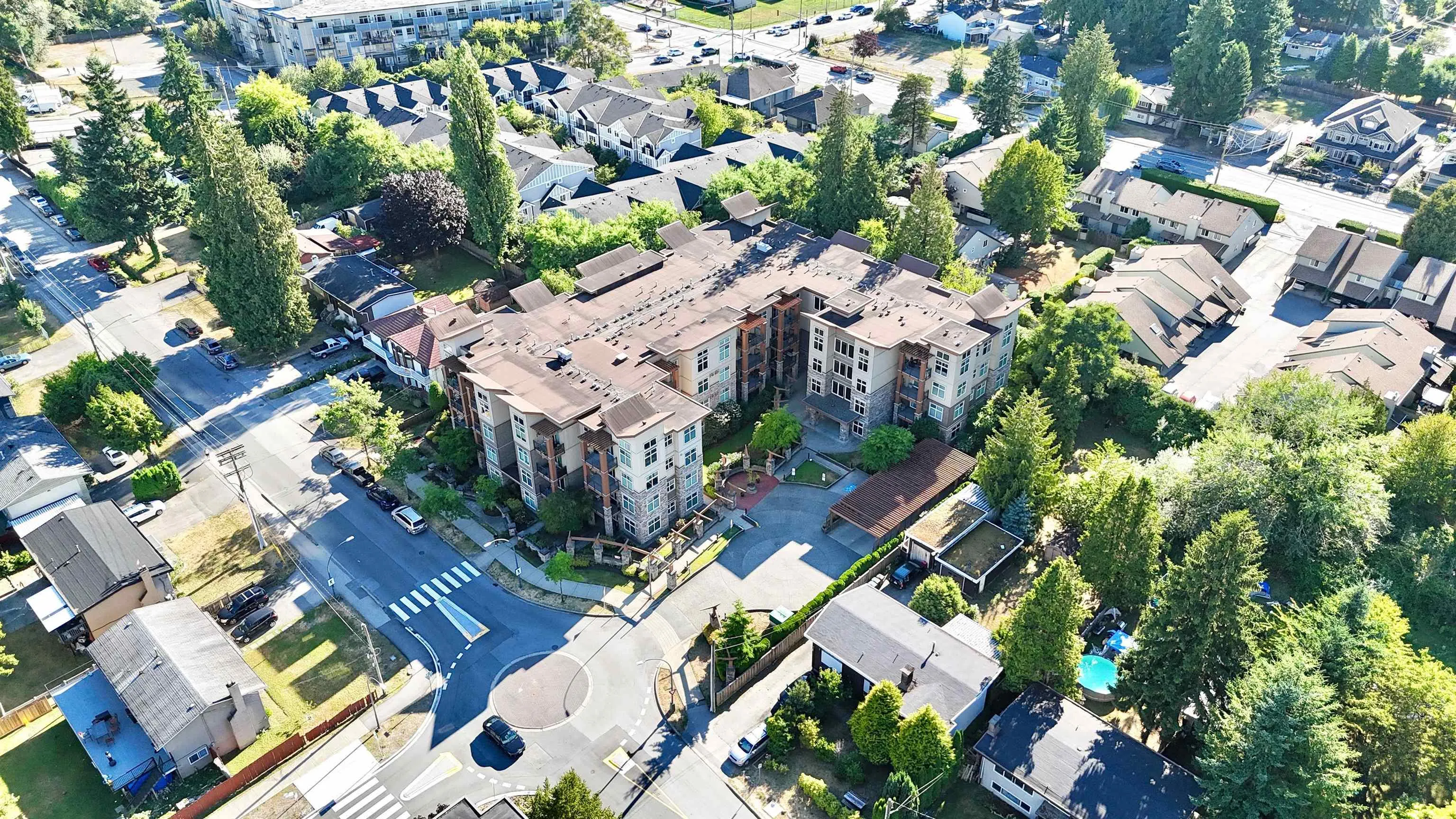 10237 133 Street #415