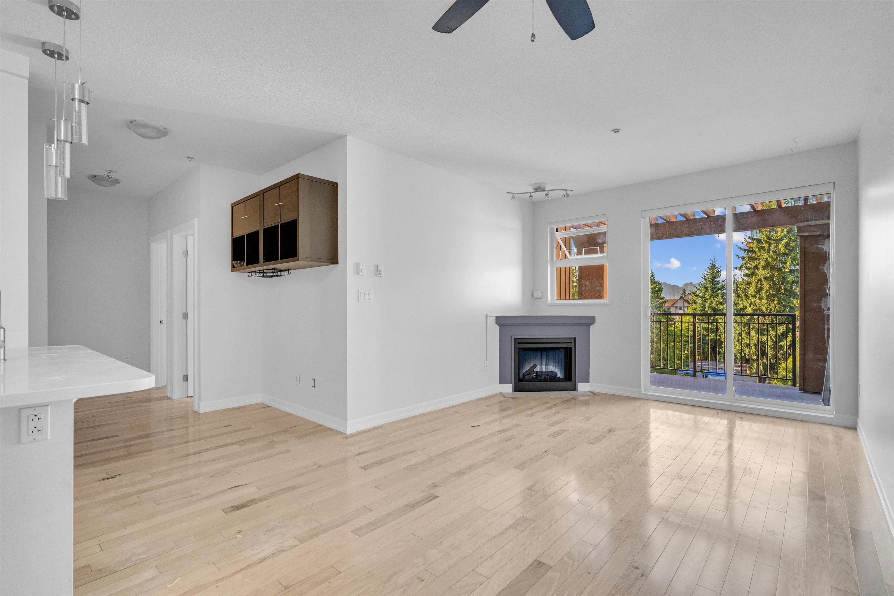 10237 133 Street #415