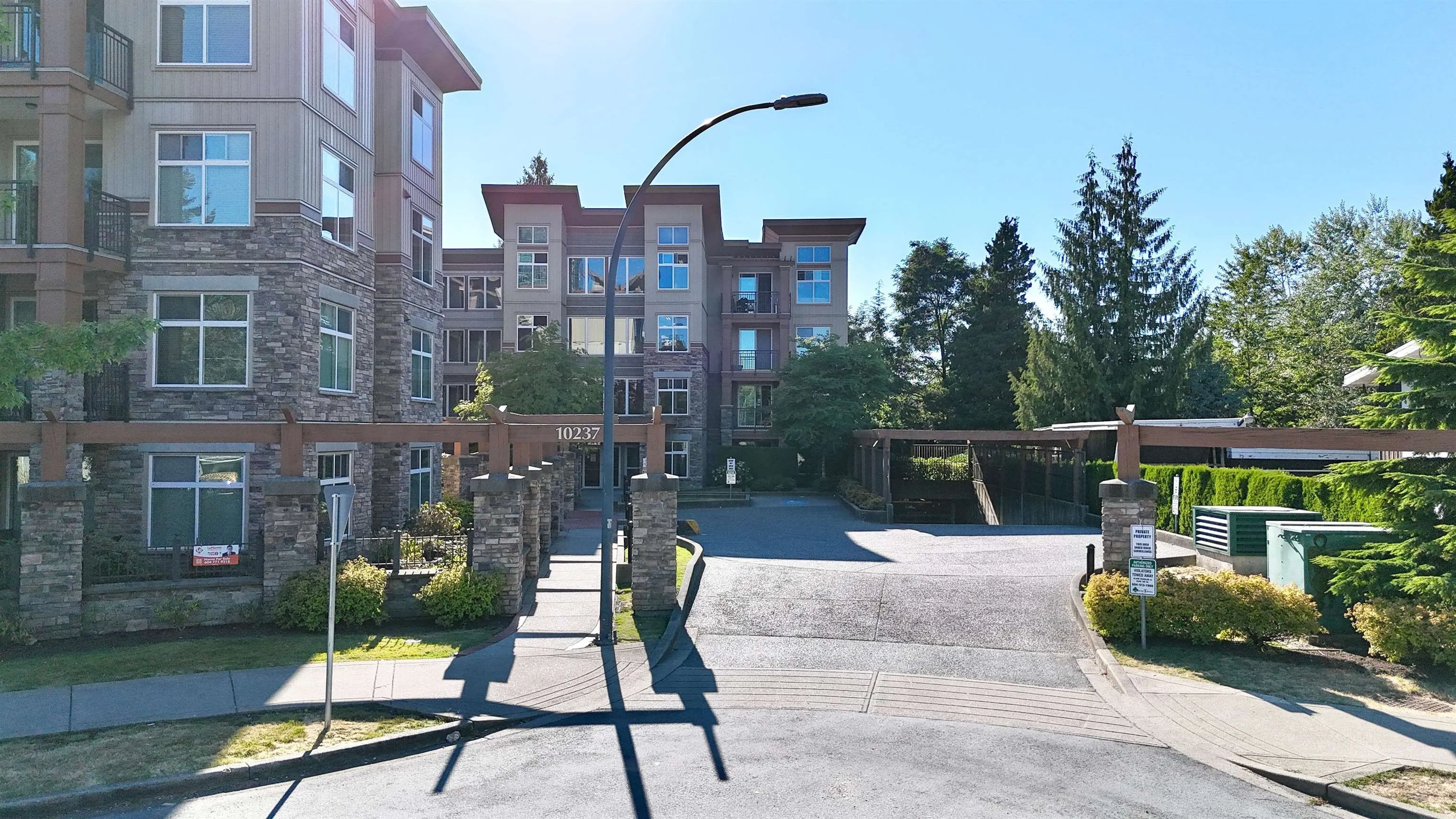 10237 133 Street #415
