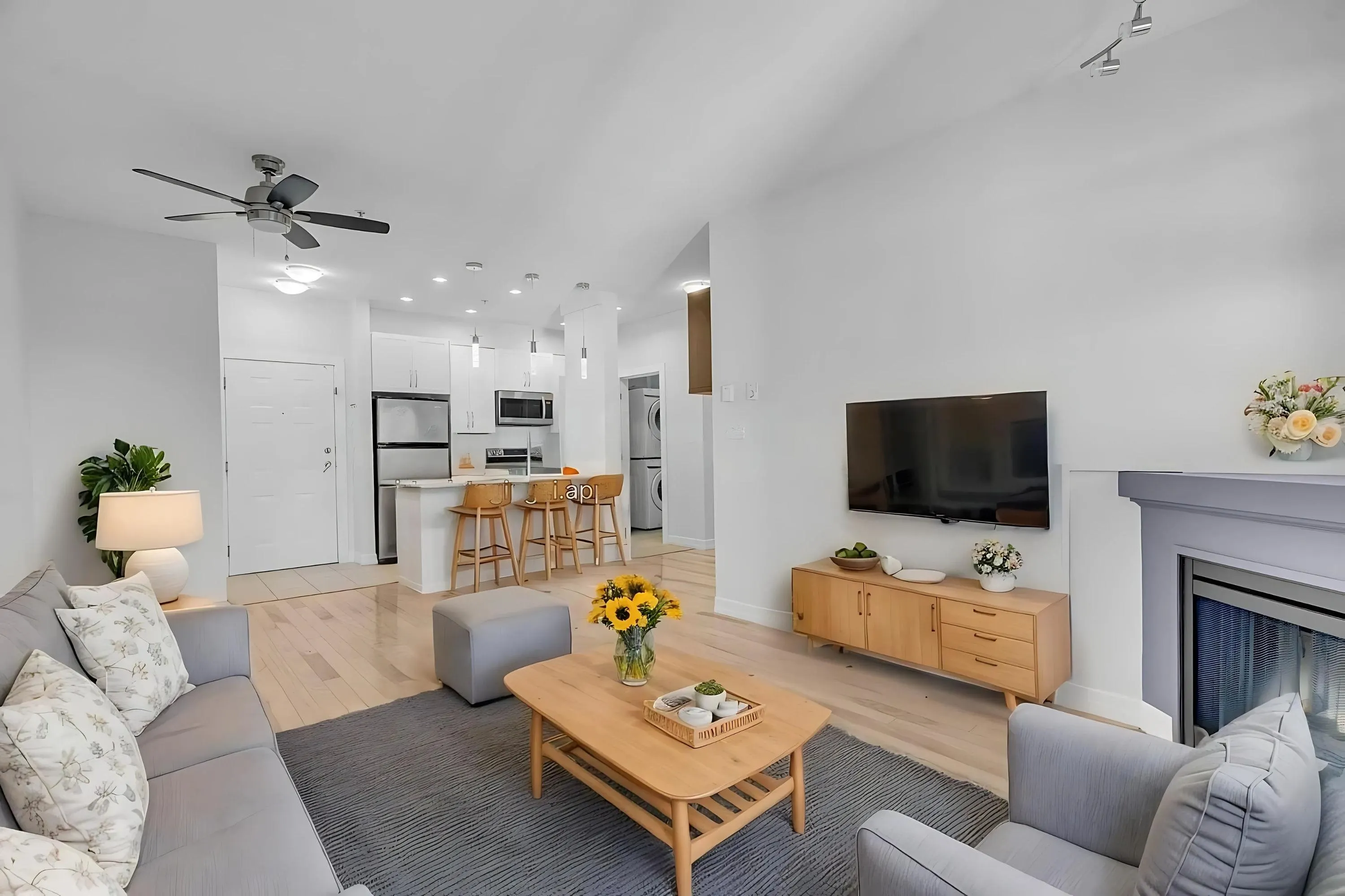 10237 133 Street #415