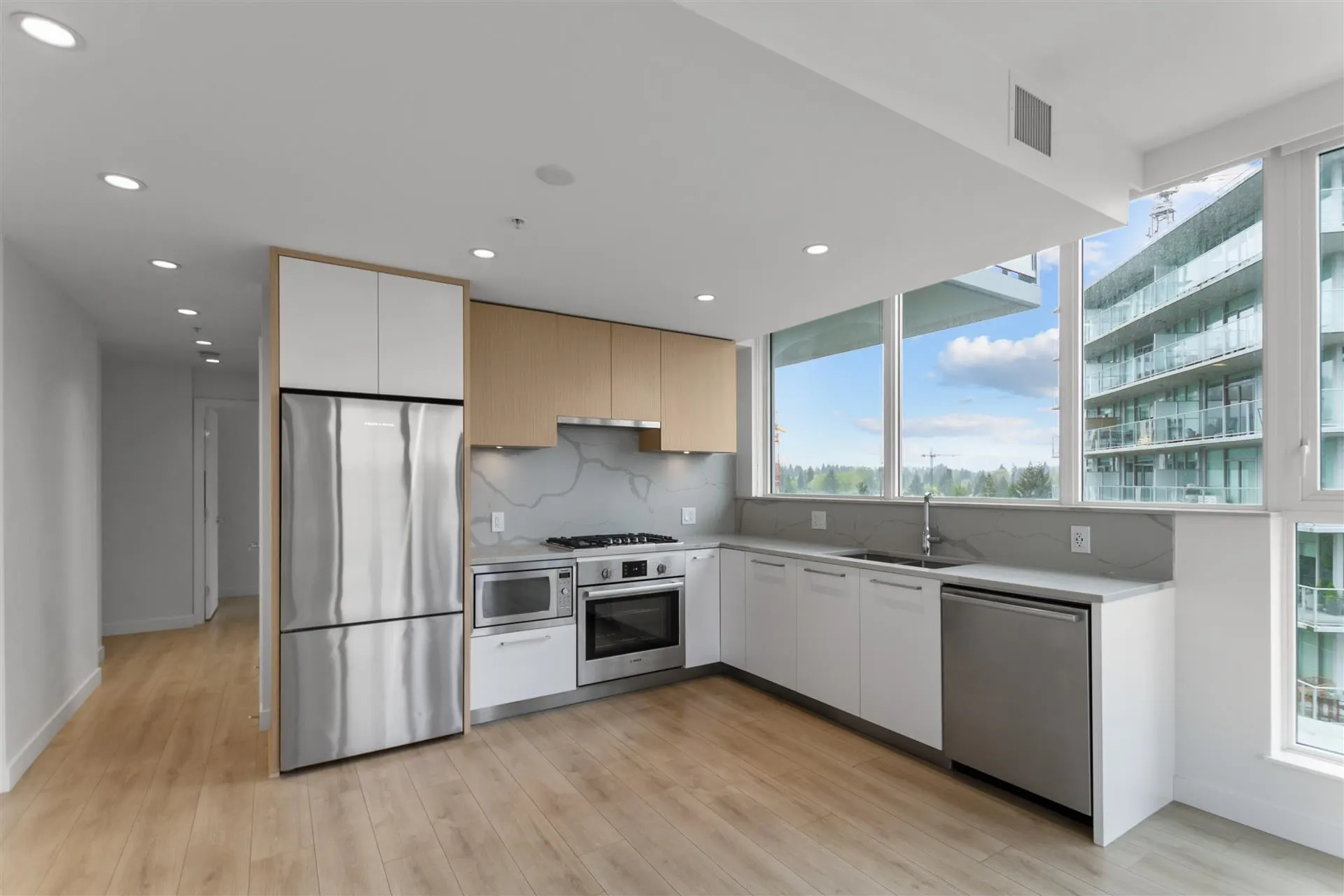 567 Clarke Road #707