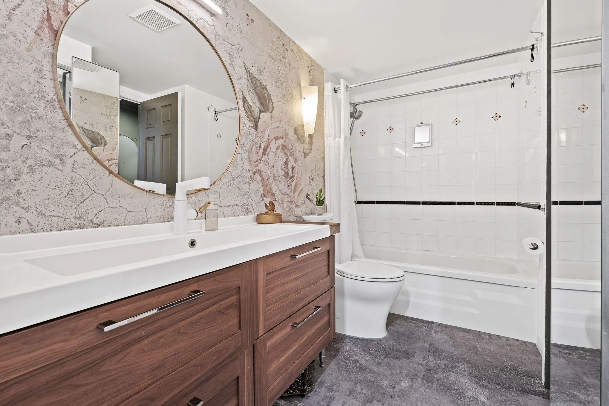 1710 W 13th Avenue #106