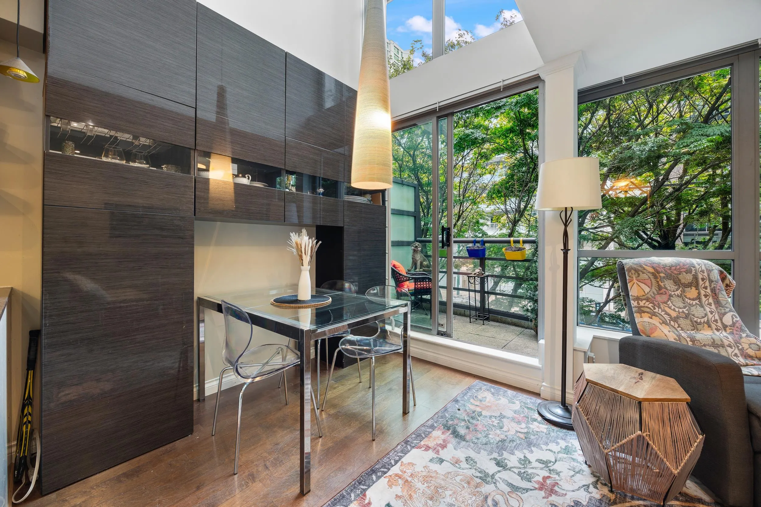 501 Pacific Street #203