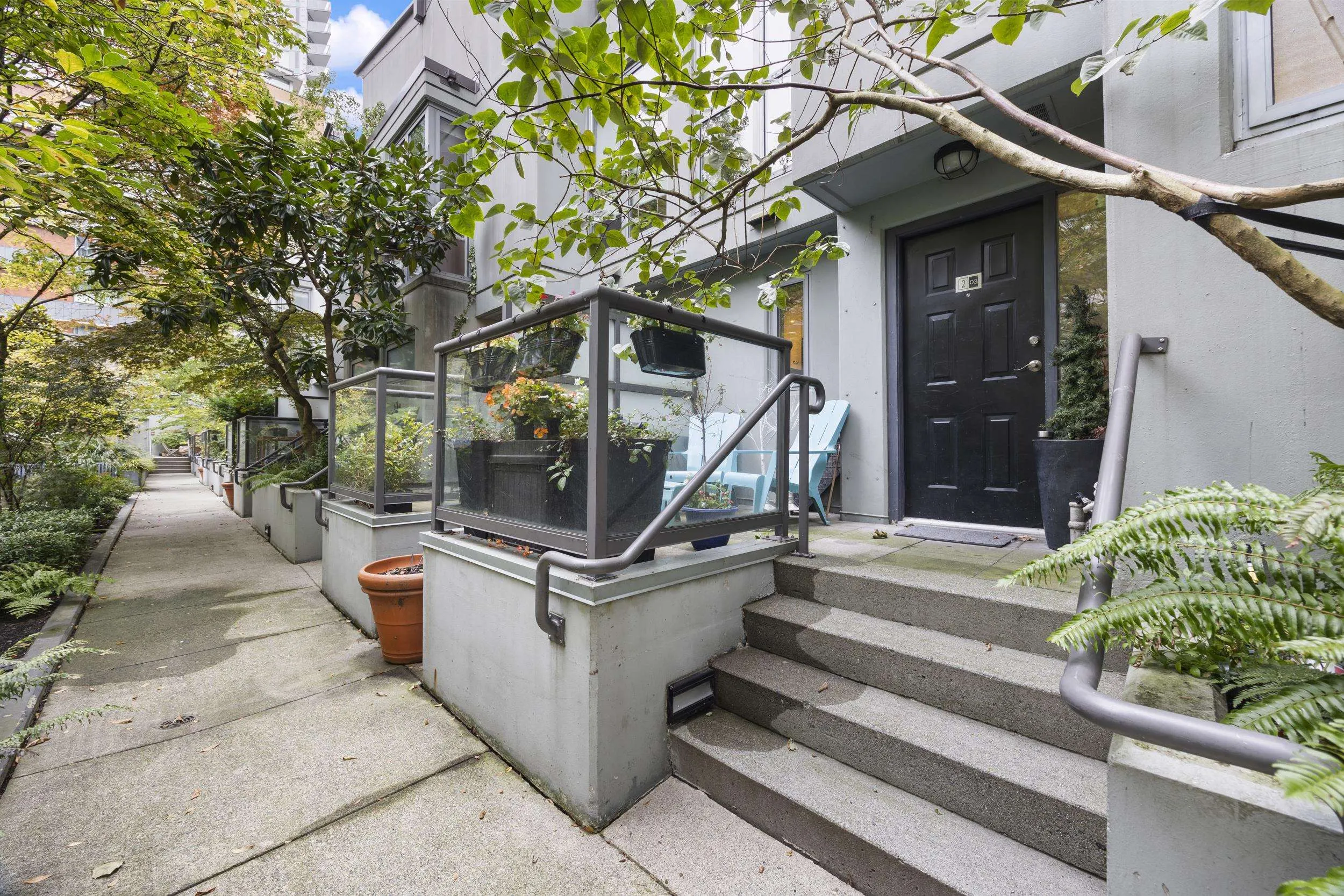 501 Pacific Street #203