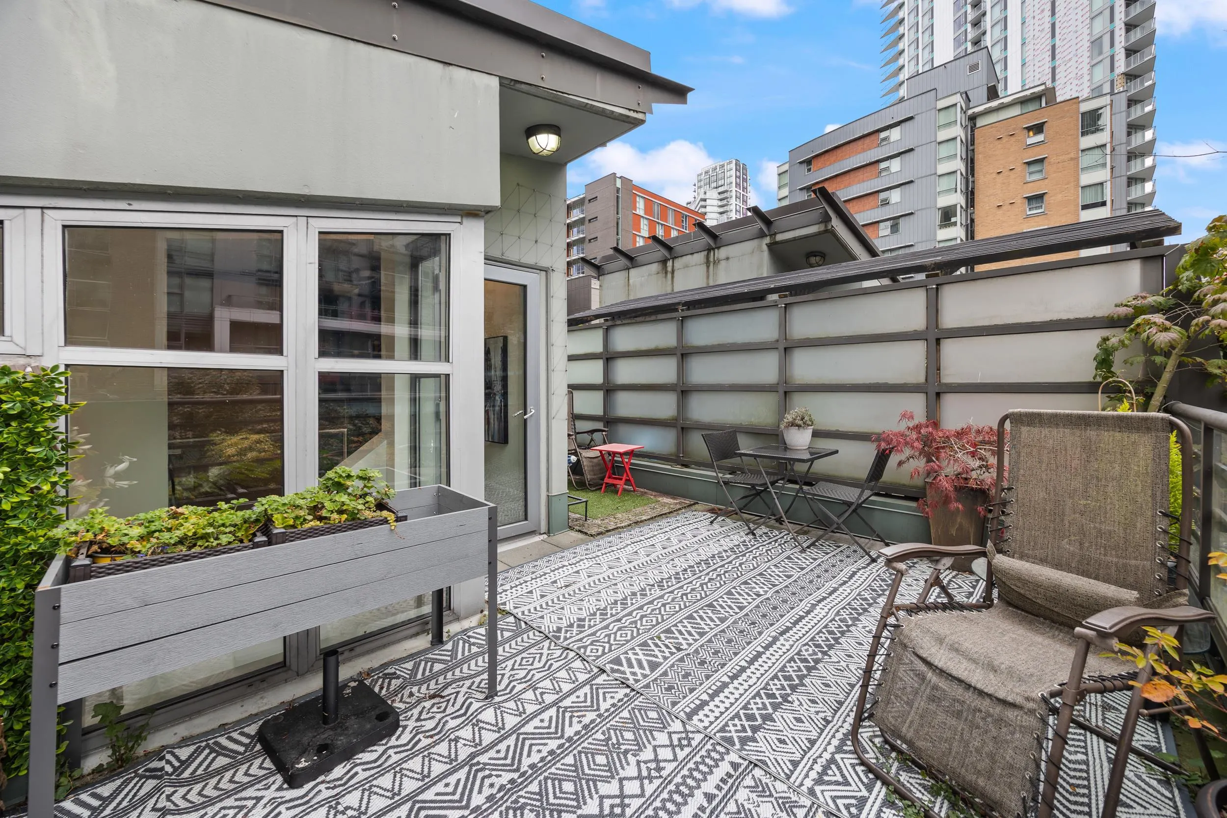 501 Pacific Street #203