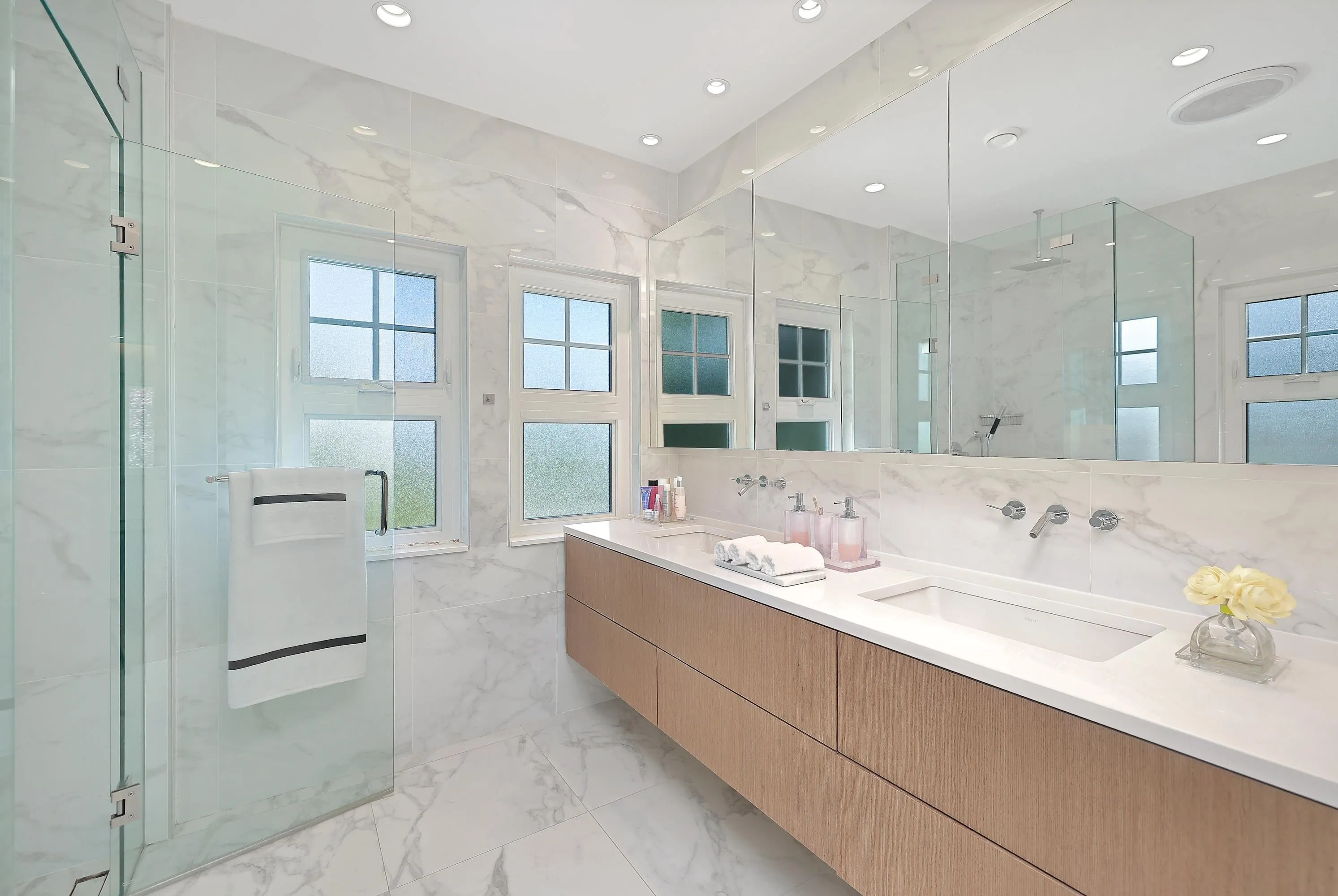 1407 W 33rd Avenue