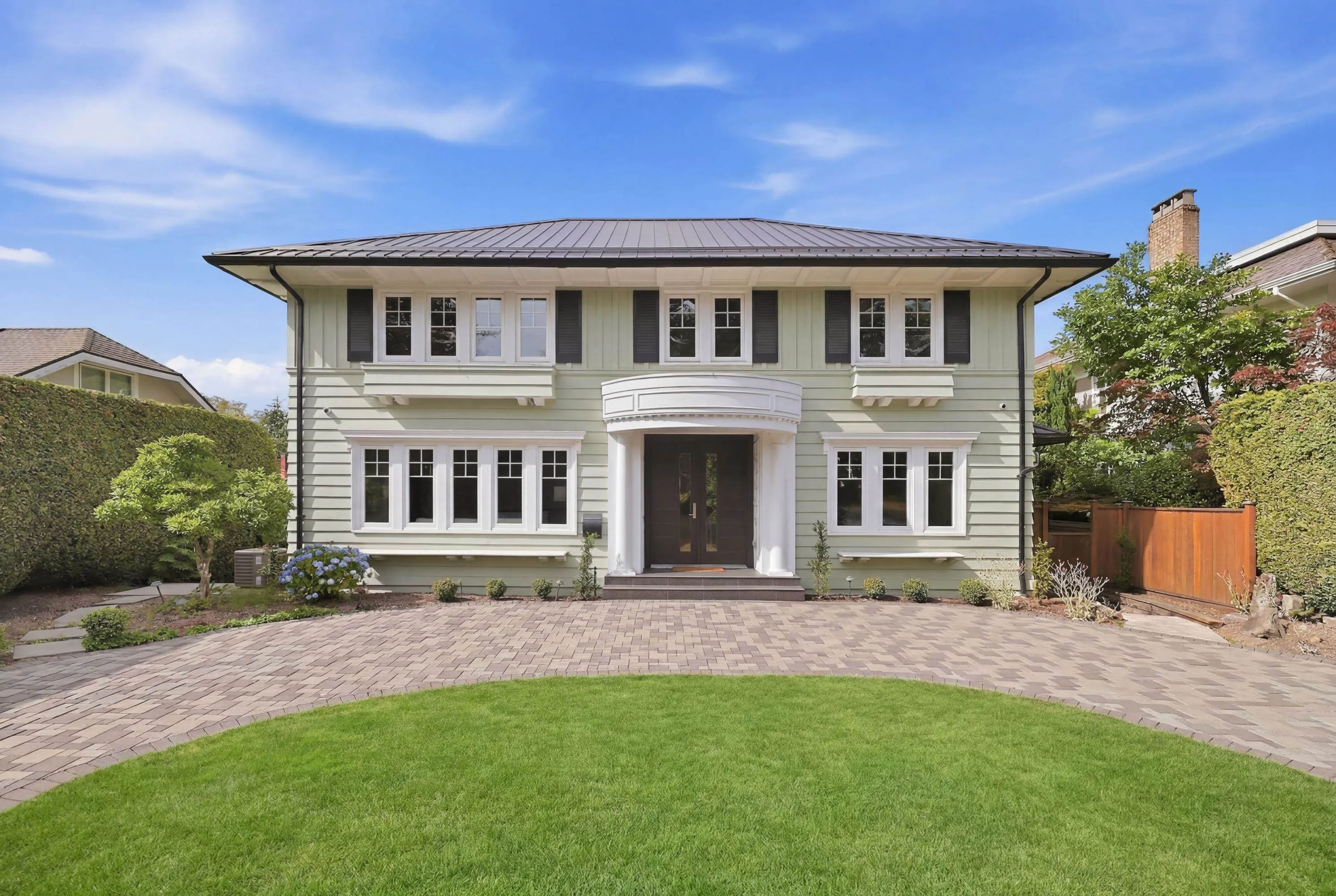 1407 W 33rd Avenue