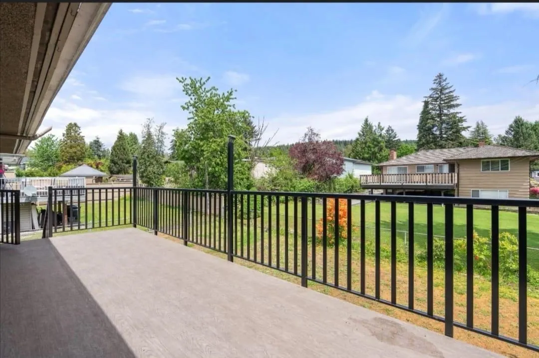 1106 Duthie Avenue #Upper