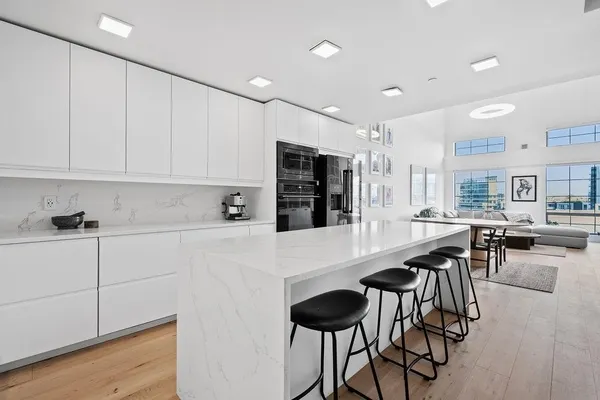 237 E 4th Avenue #417