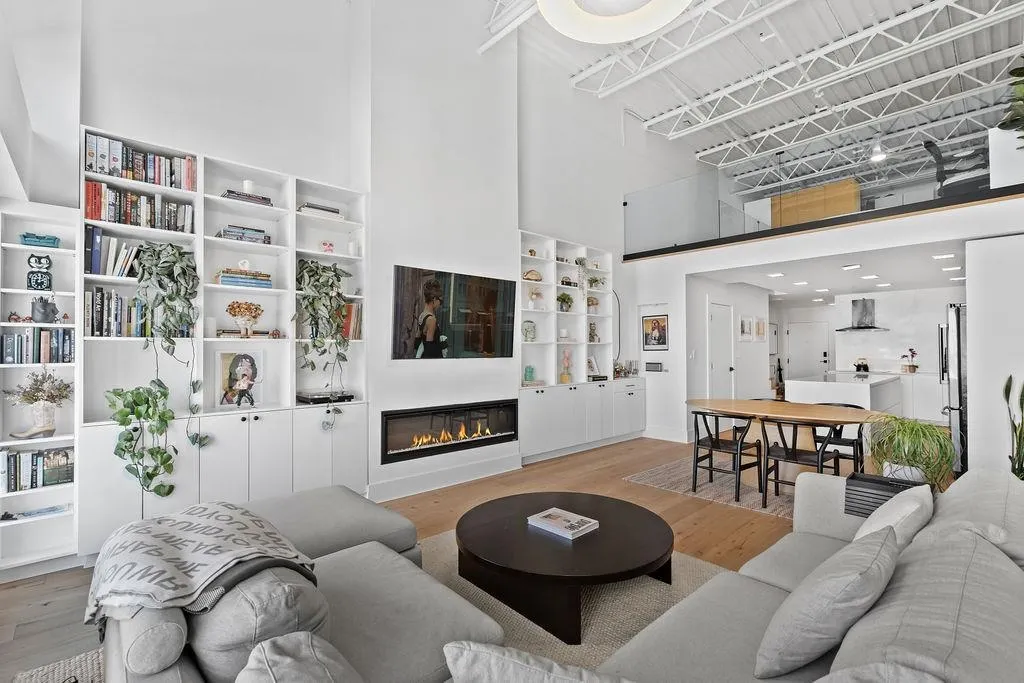 237 E 4th Avenue #417