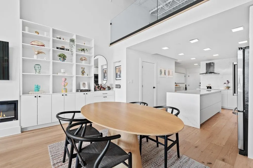 237 E 4th Avenue #417