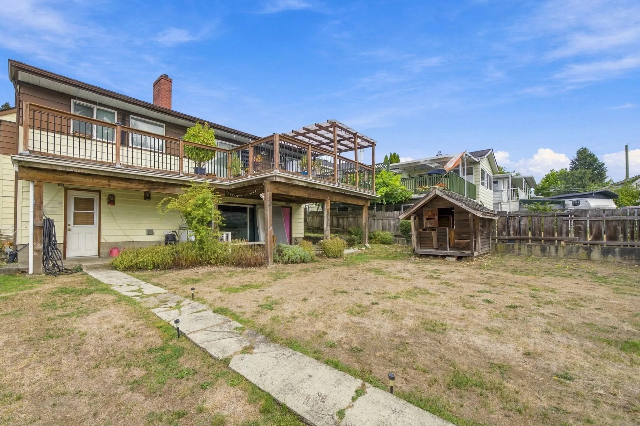 1912 London Street