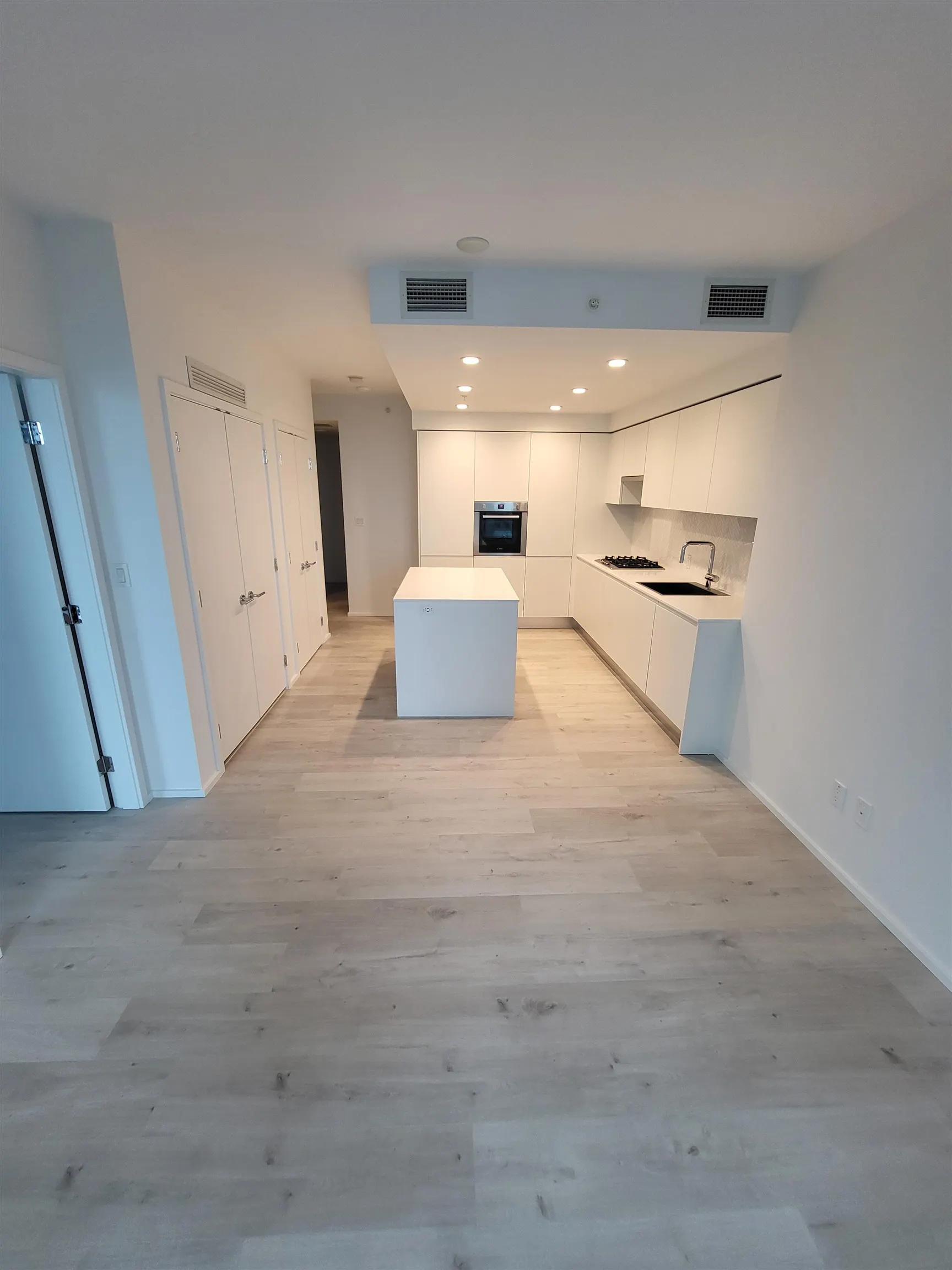 3809 Evergreen Place #1606