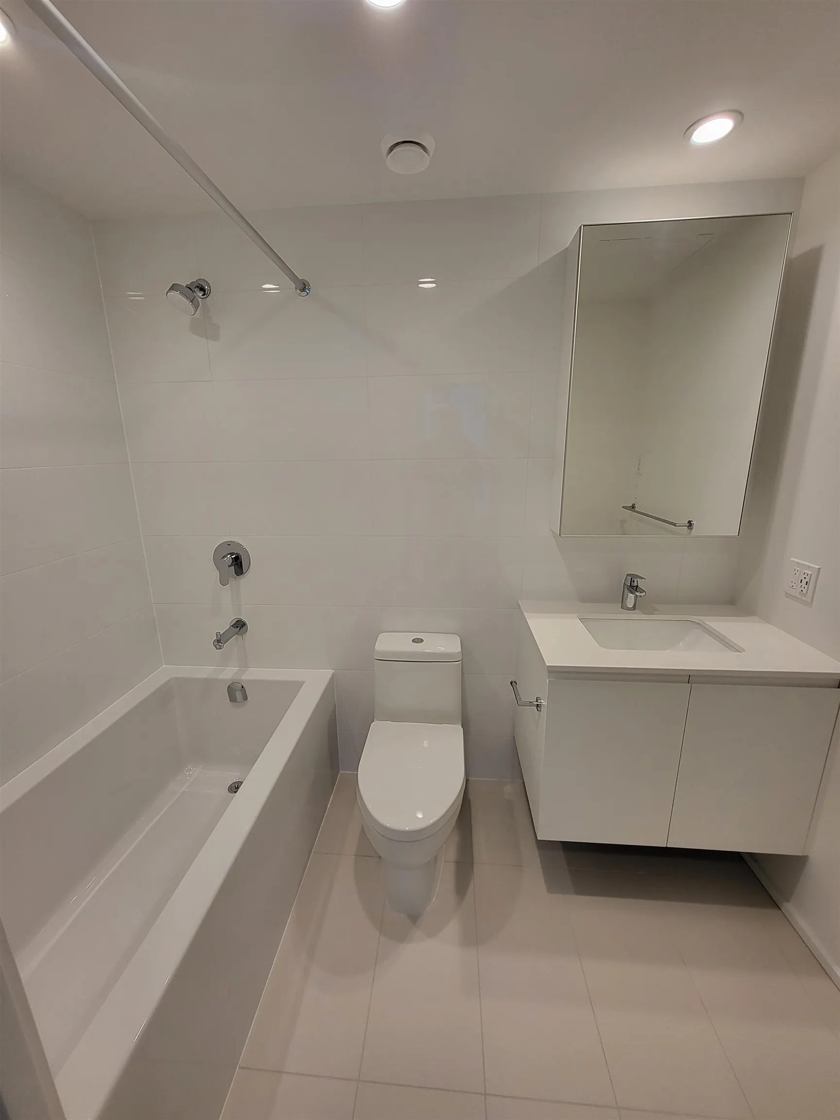 3809 Evergreen Place #1606