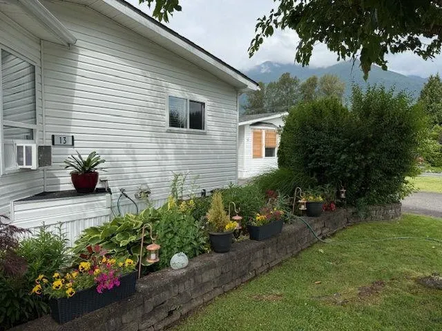 41168 Lougheed Highway #13