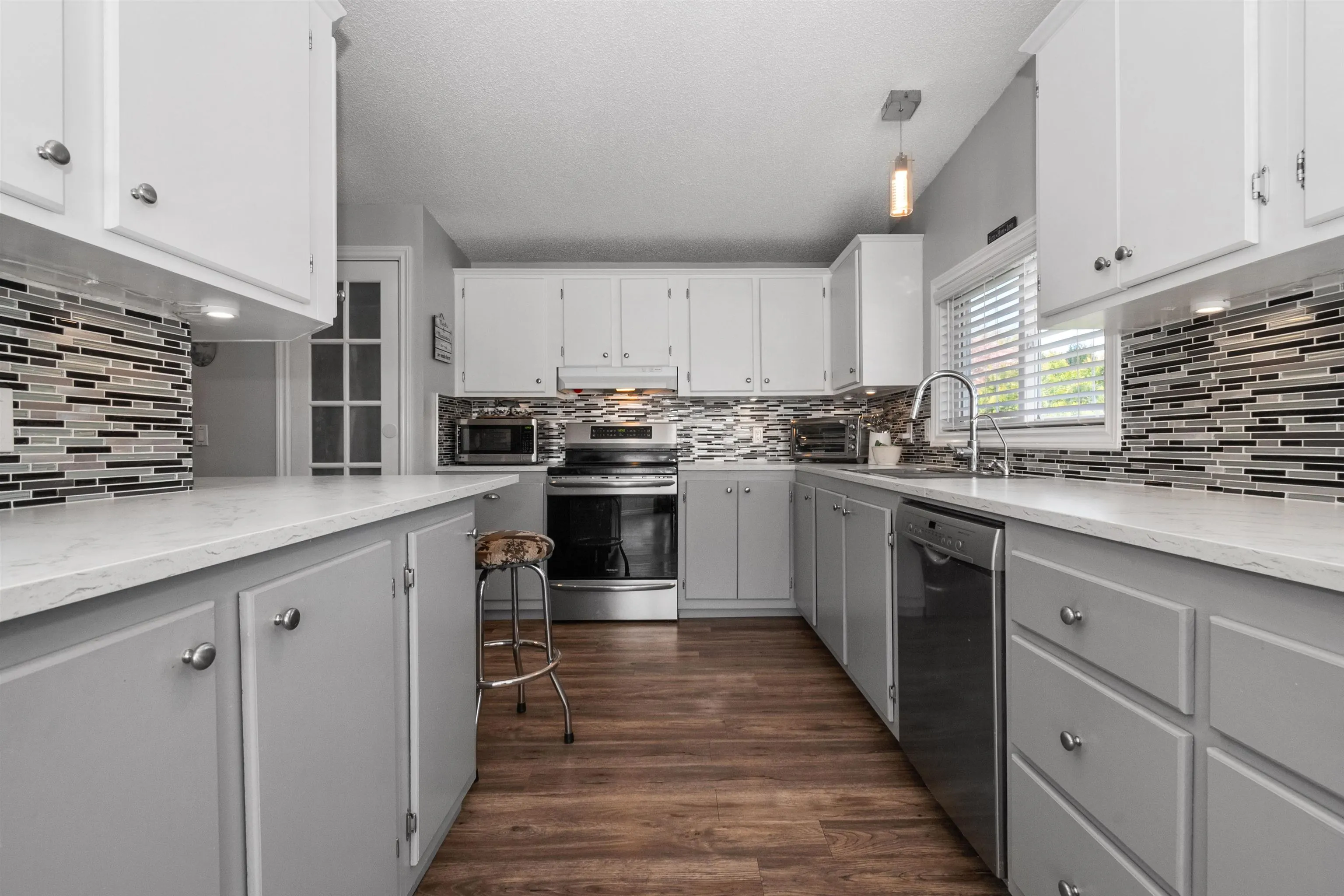 41168 Lougheed Highway #13
