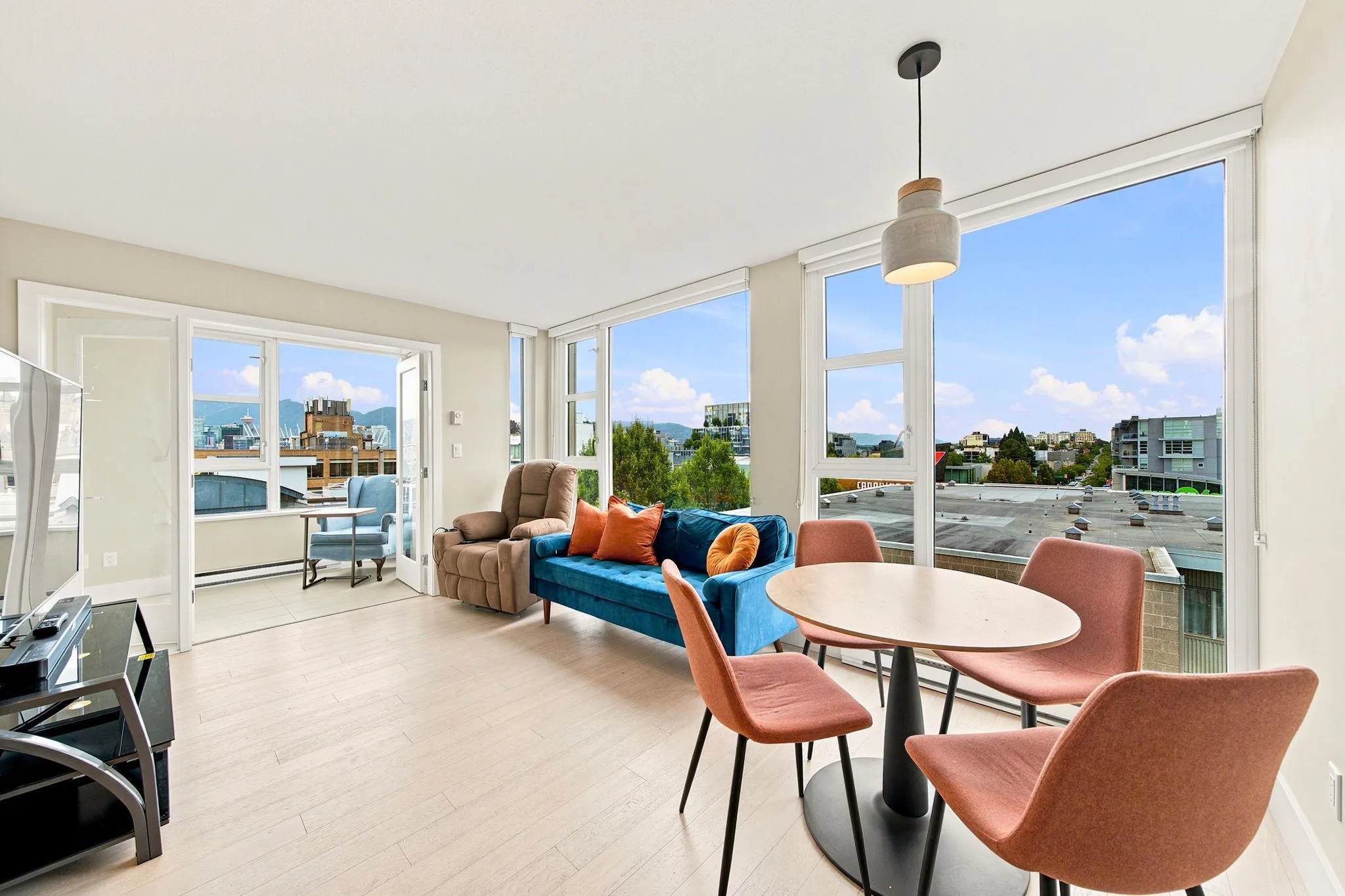 538 W 7th Avenue #705