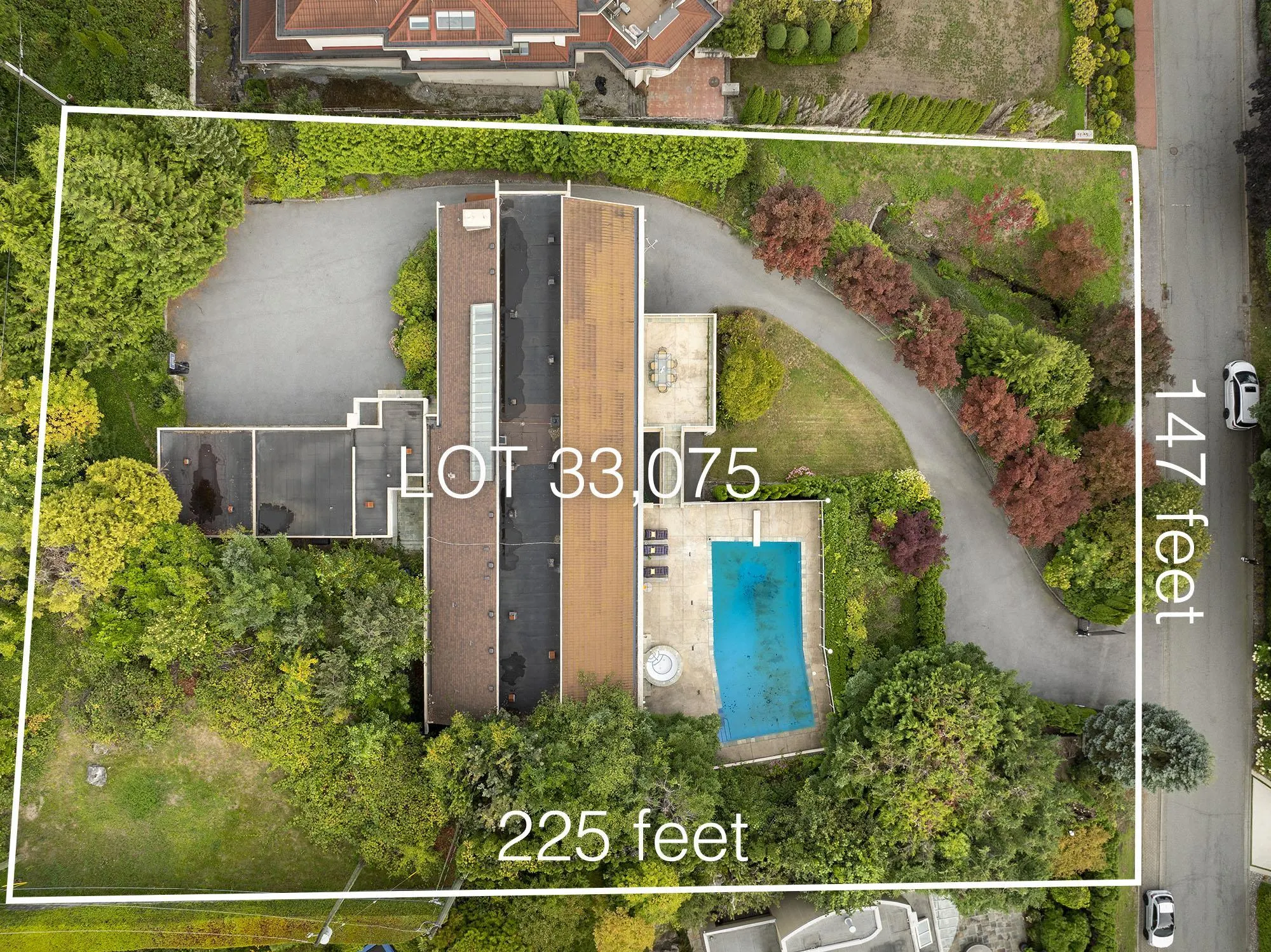 1035 King Georges Way