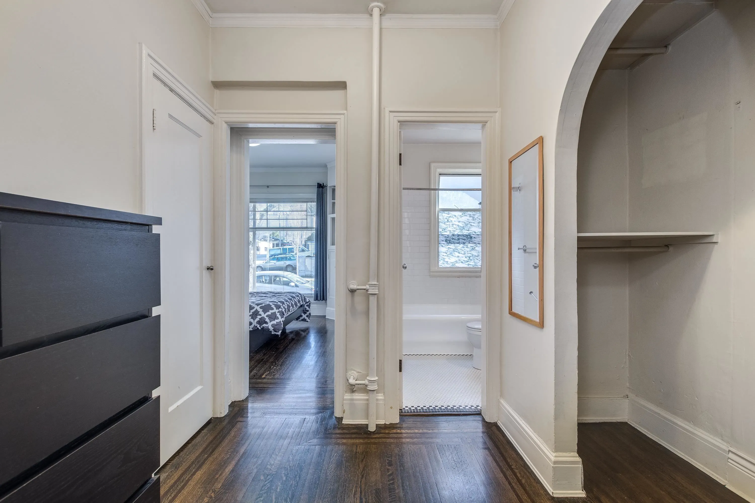 935 Jervis Street #17
