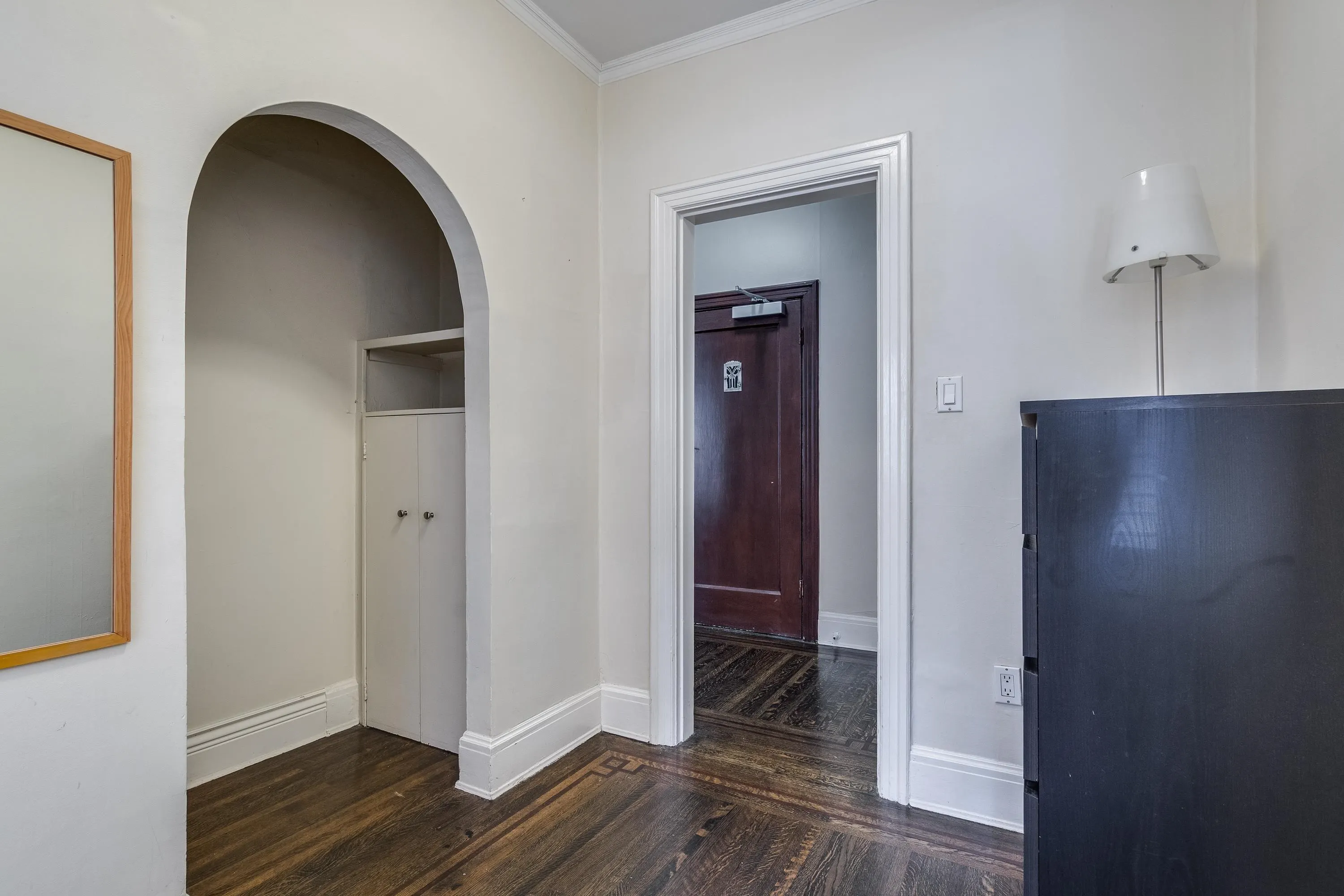 935 Jervis Street #17