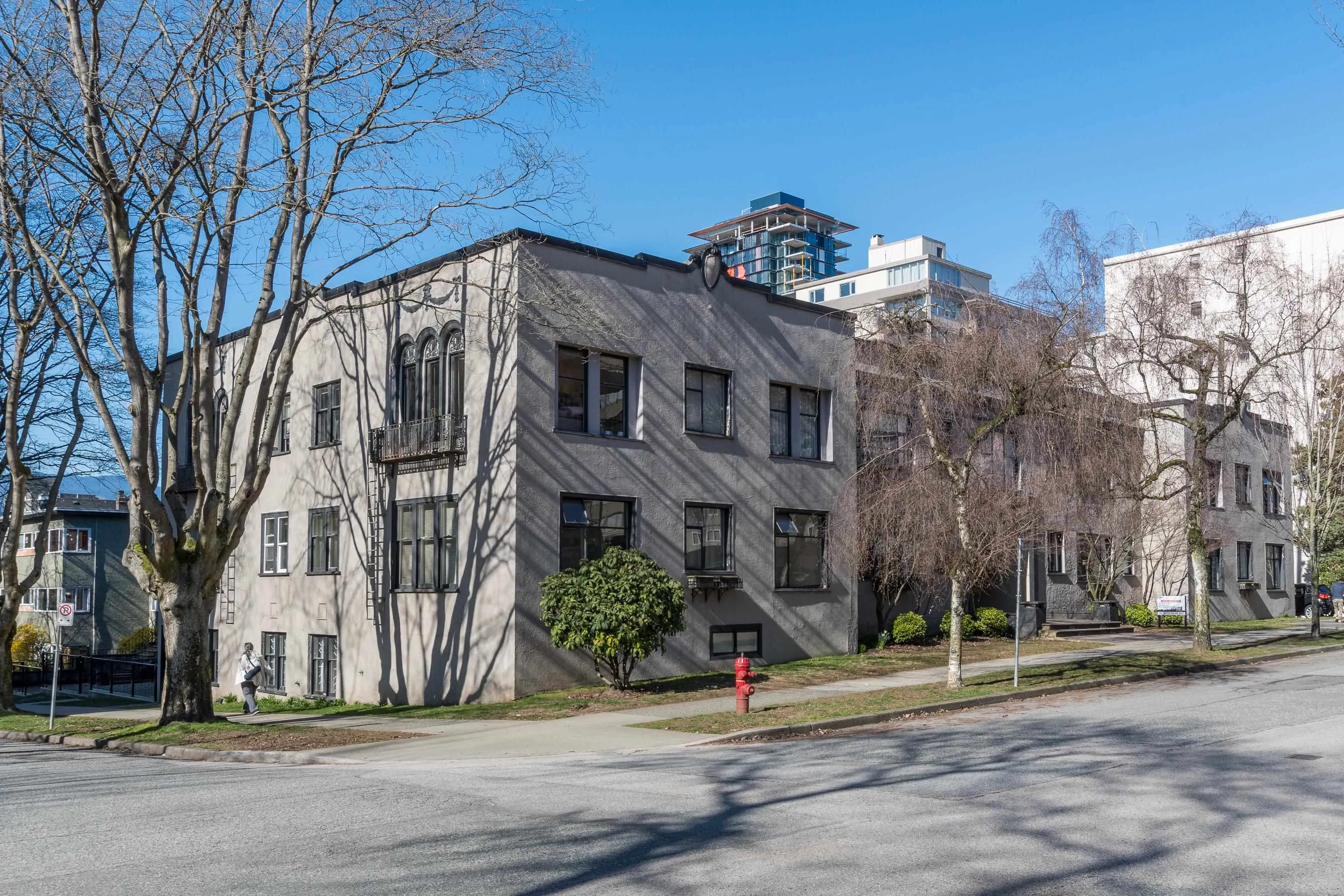 935 Jervis Street #17