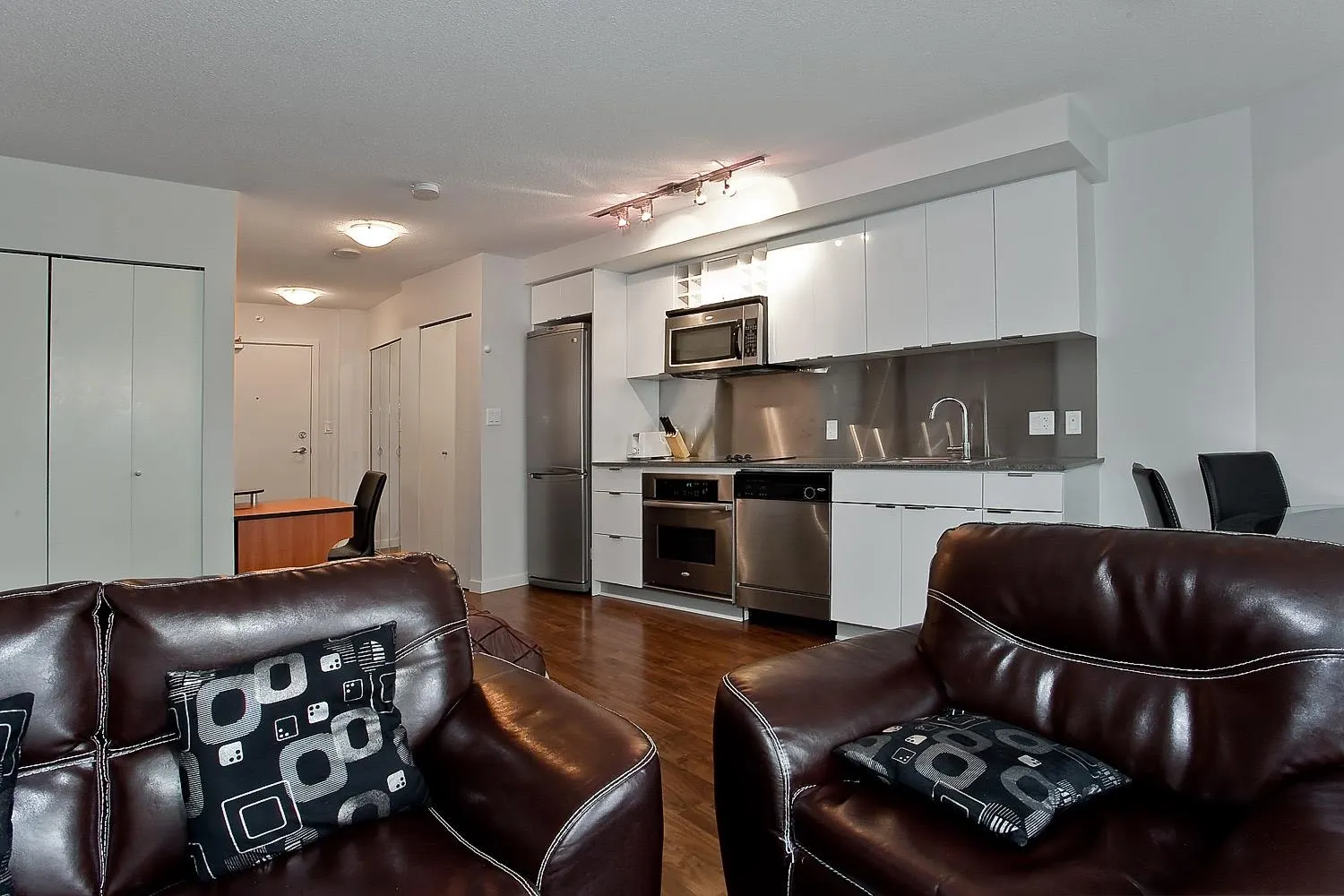 233 Robson Street #608