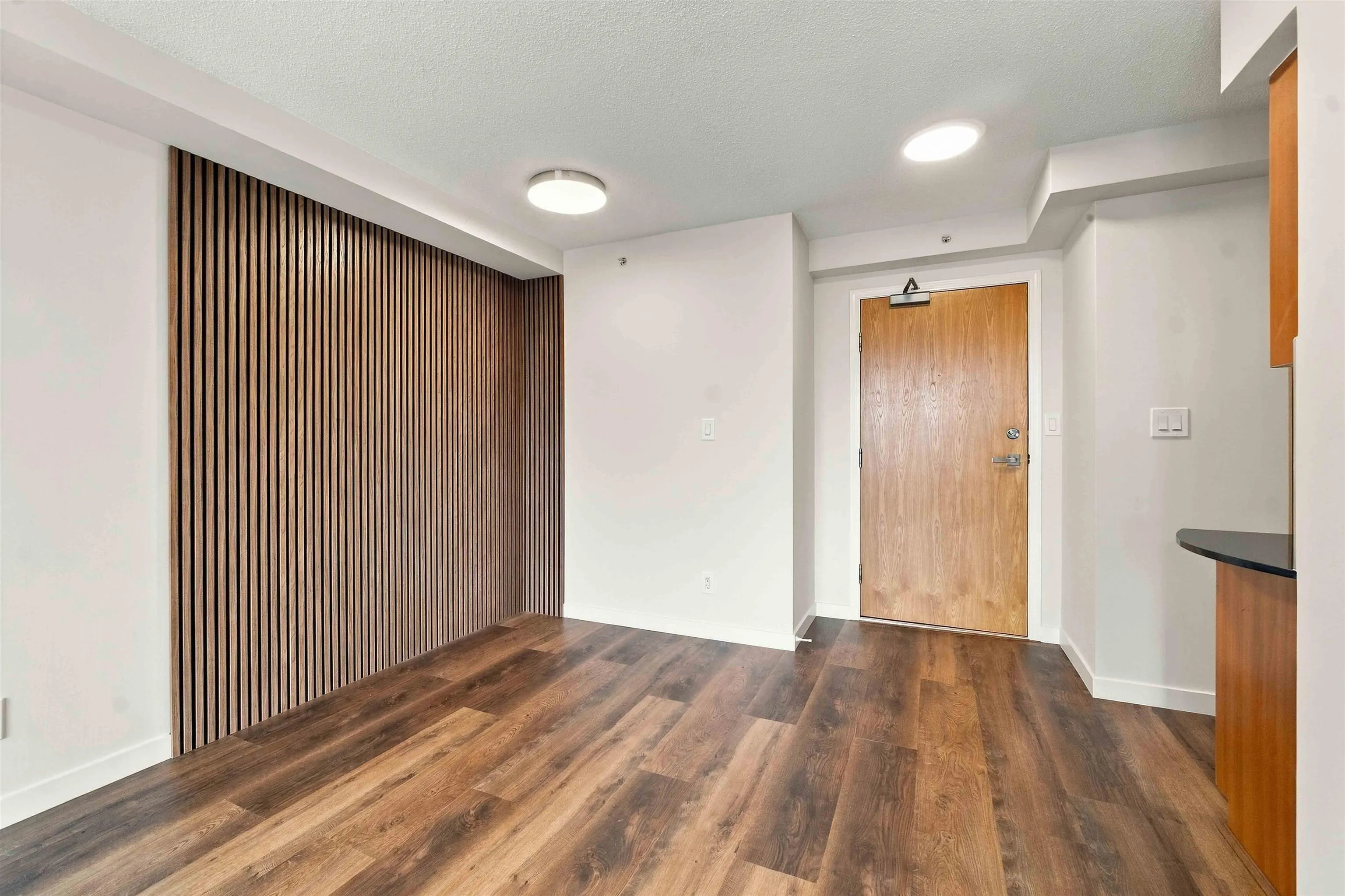 63 Keefer Place #1707