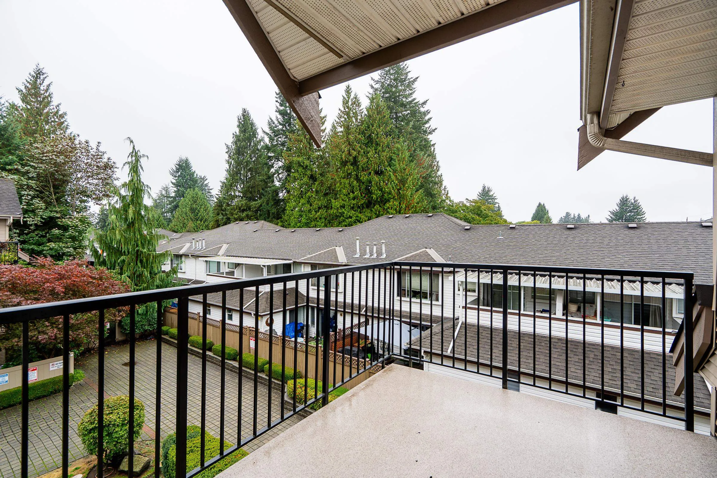 22150 Dewdney Trunk Road #301