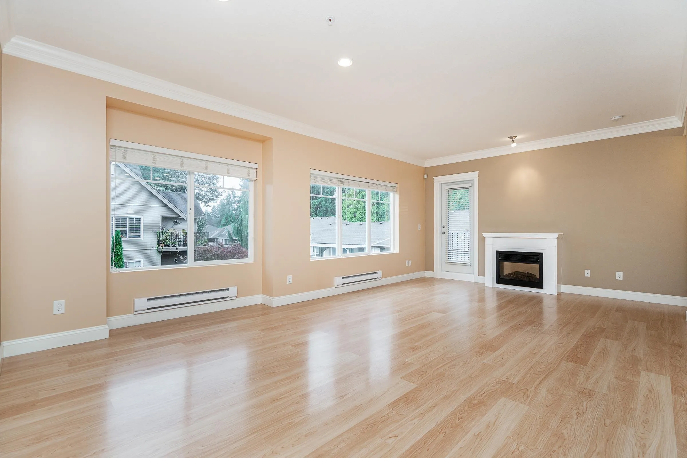 22150 Dewdney Trunk Road #301