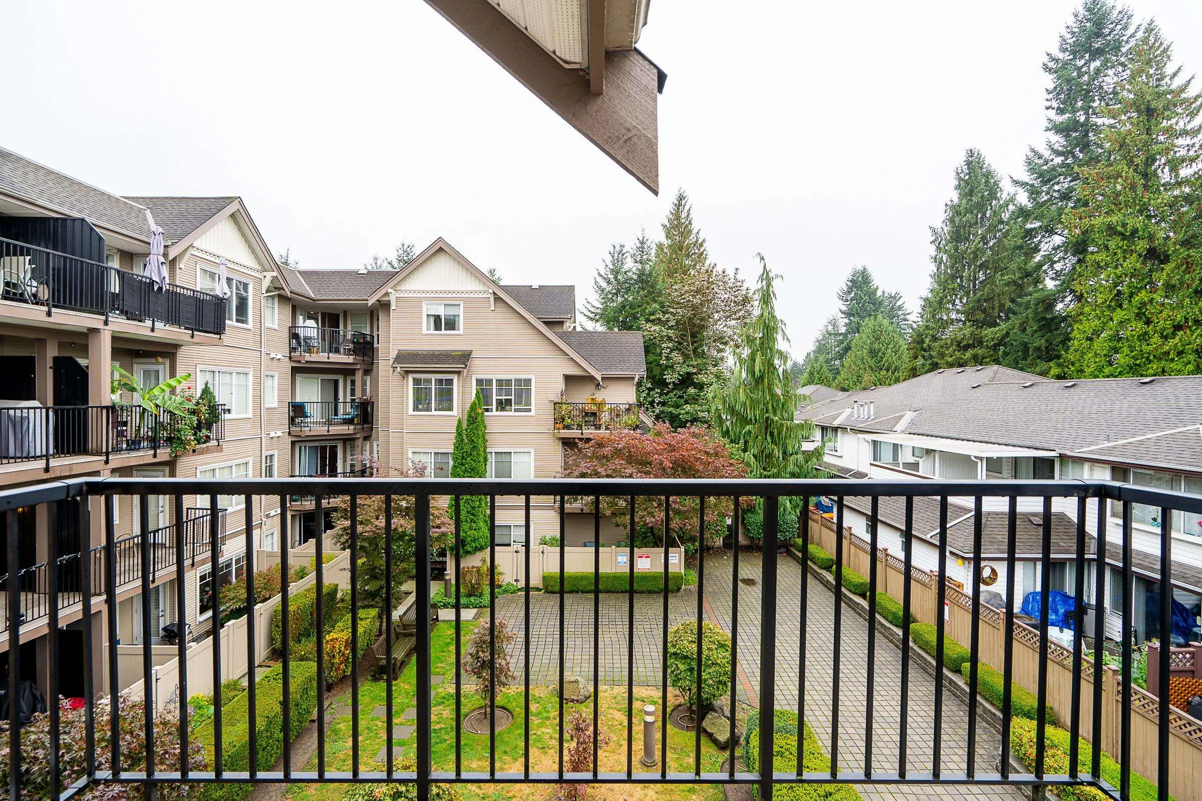 22150 Dewdney Trunk Road #301