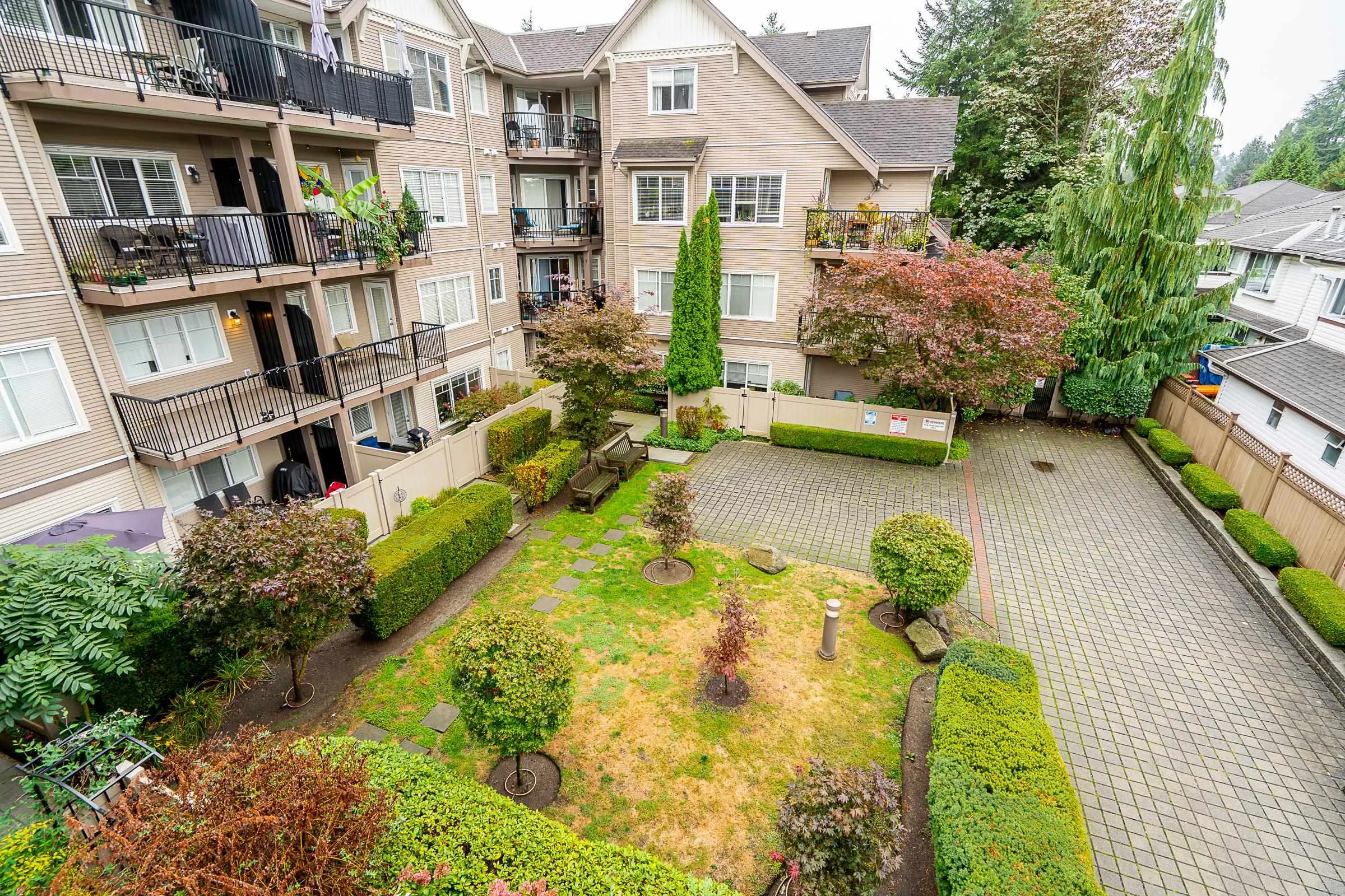 22150 Dewdney Trunk Road #301