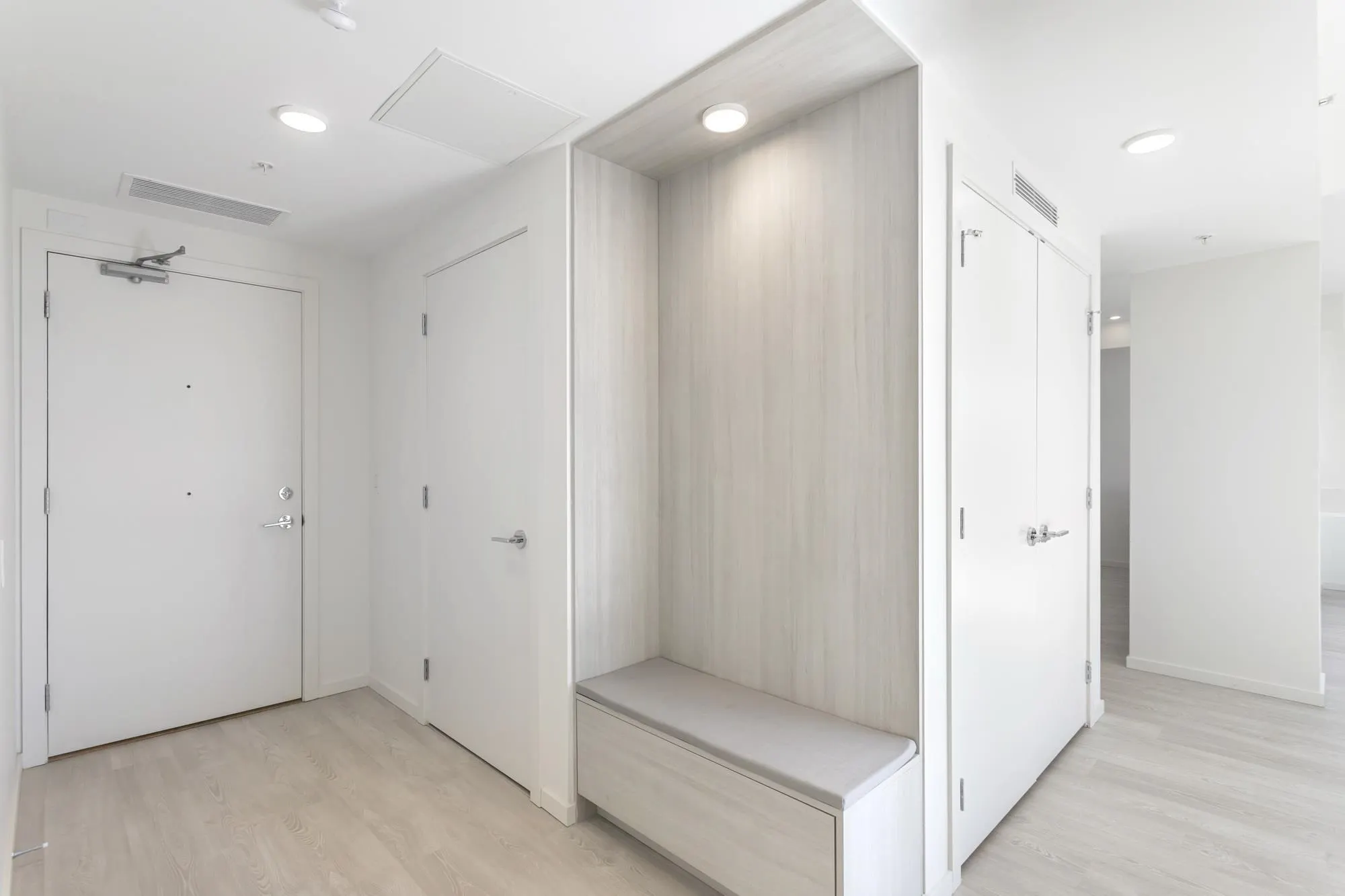 3264 Vanness Street #602