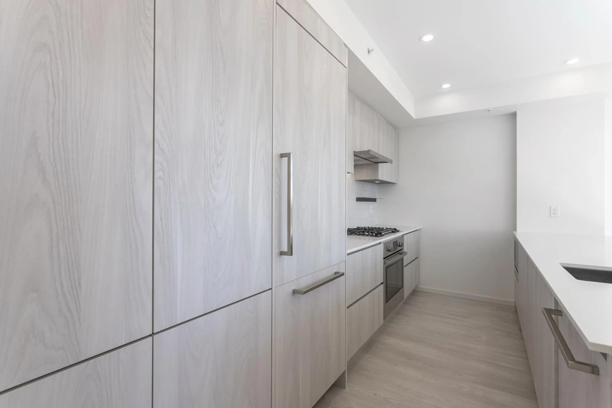 3264 Vanness Street #602