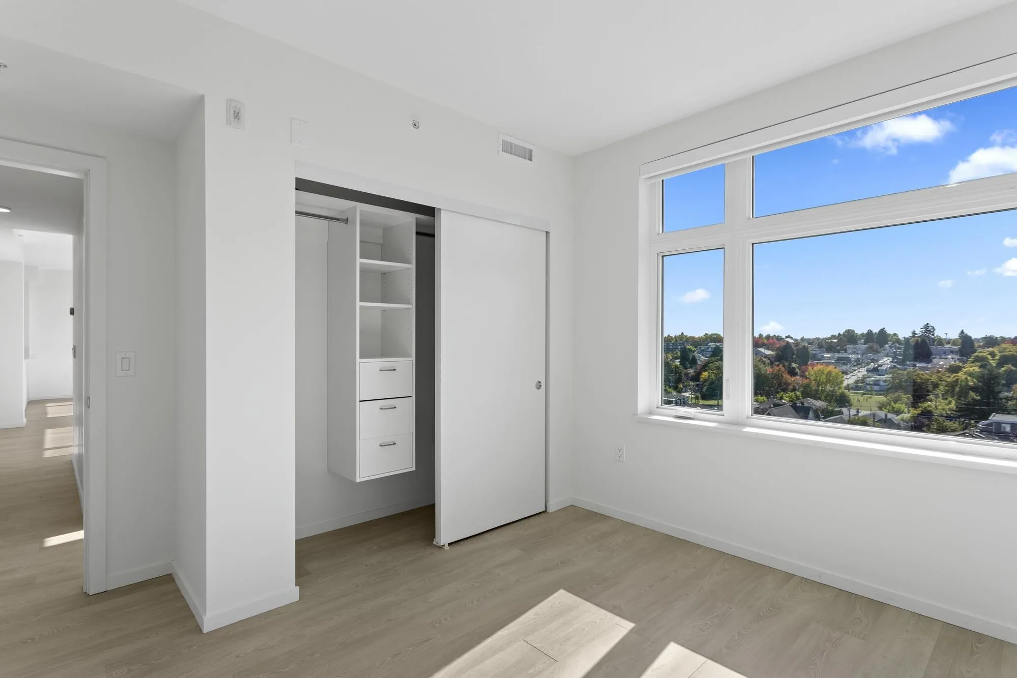3264 Vanness Street #602