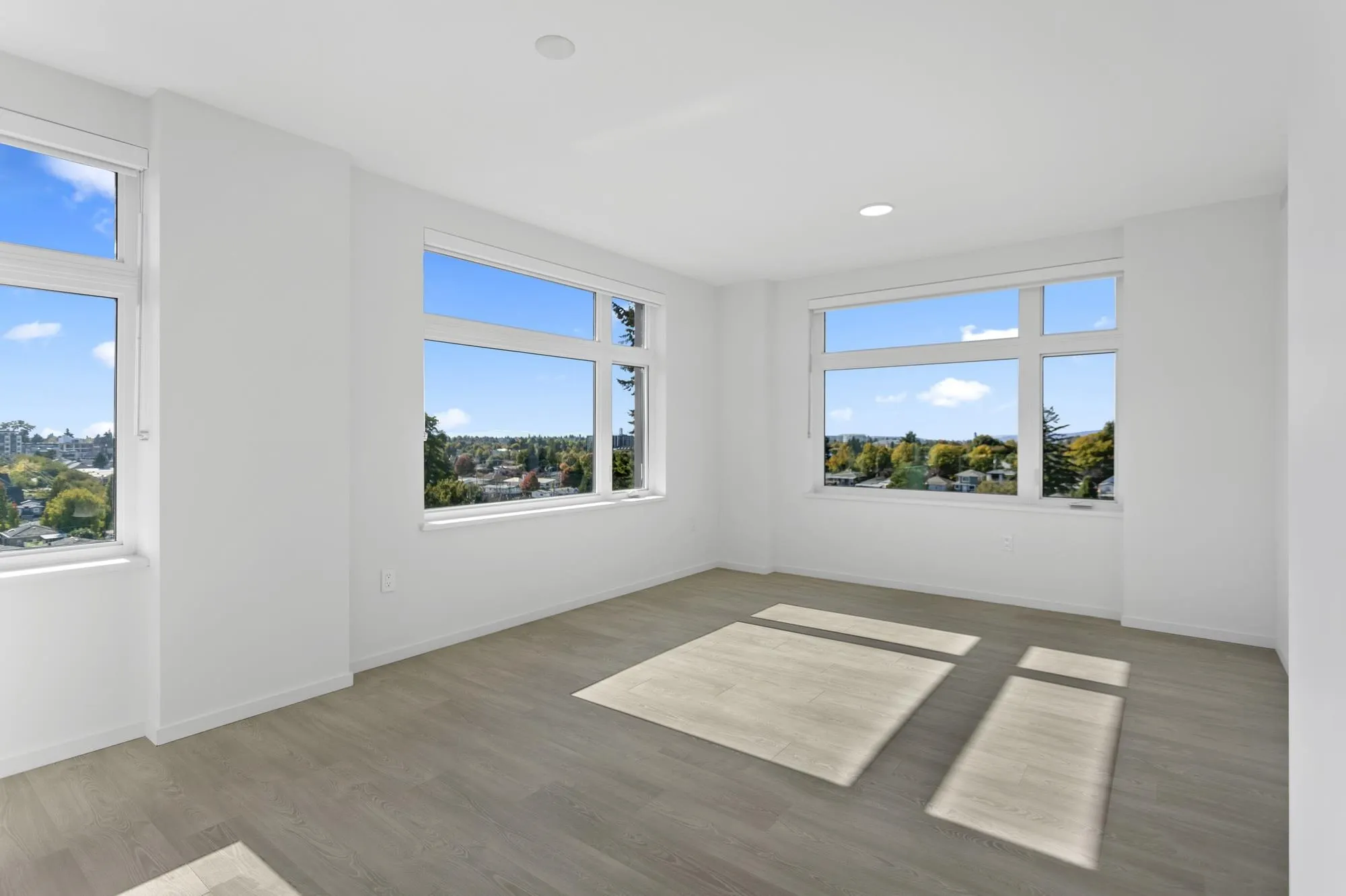 3264 Vanness Street #603