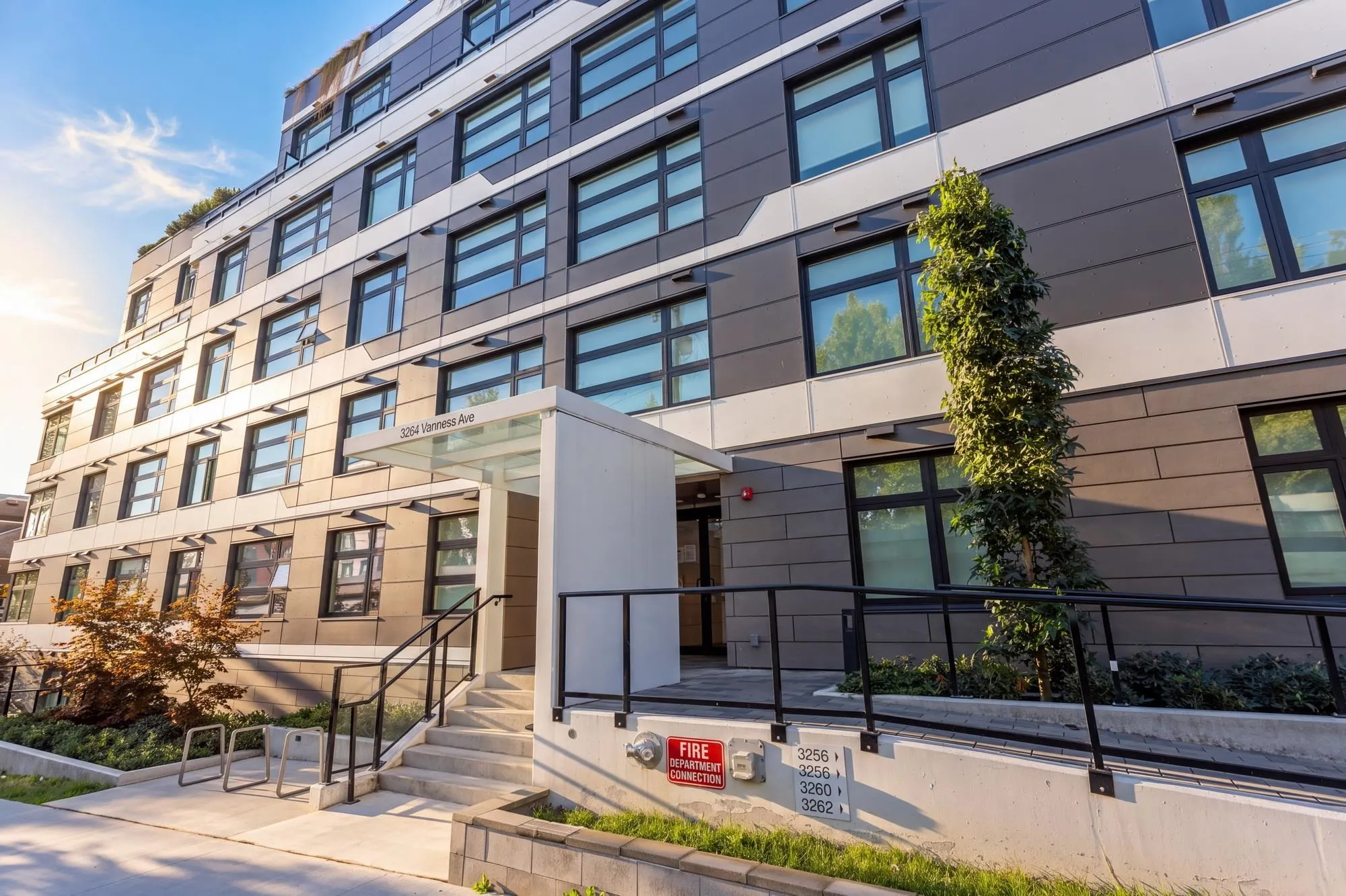 3264 Vanness Street #603