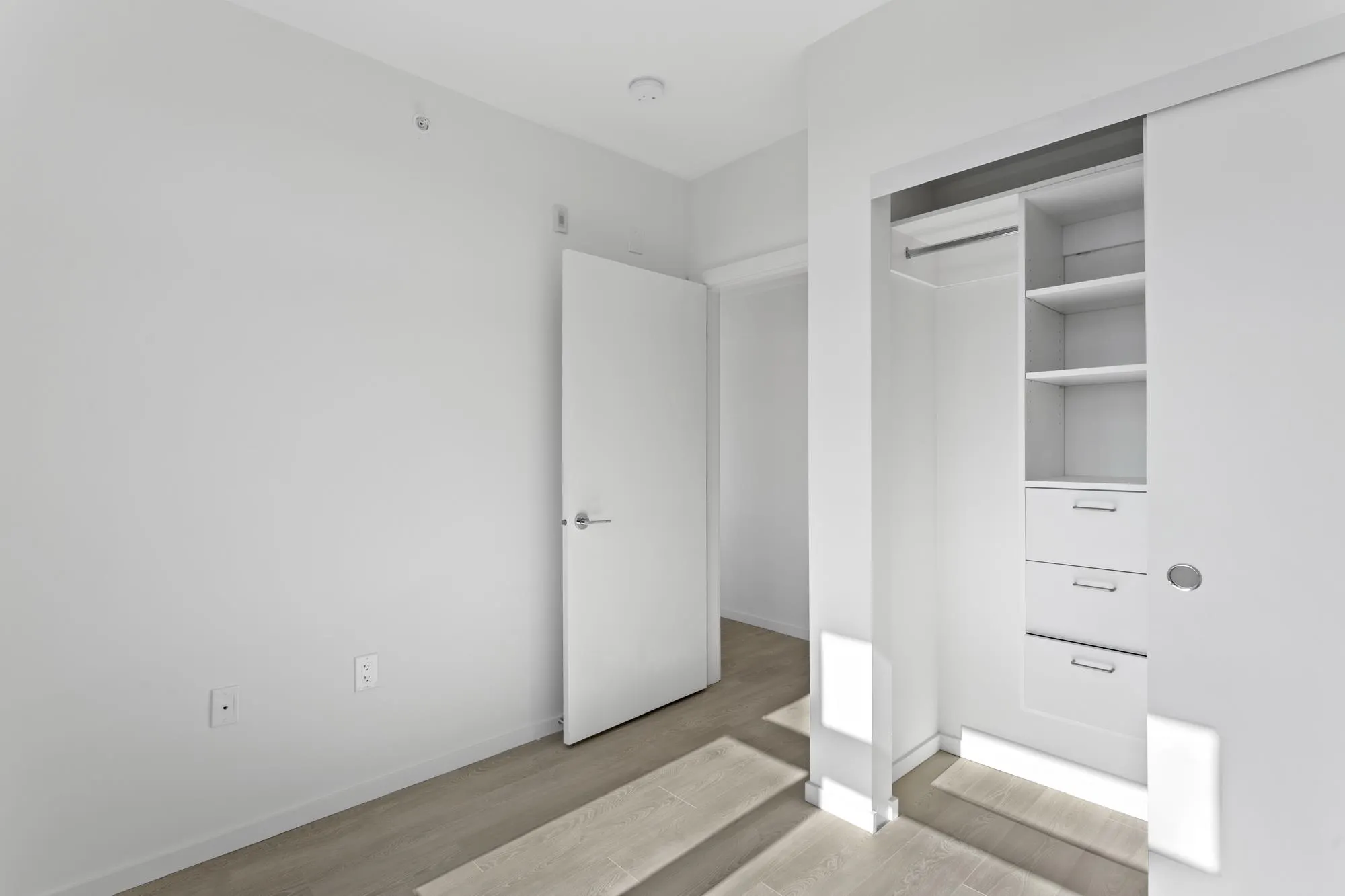 3264 Vanness Street #603
