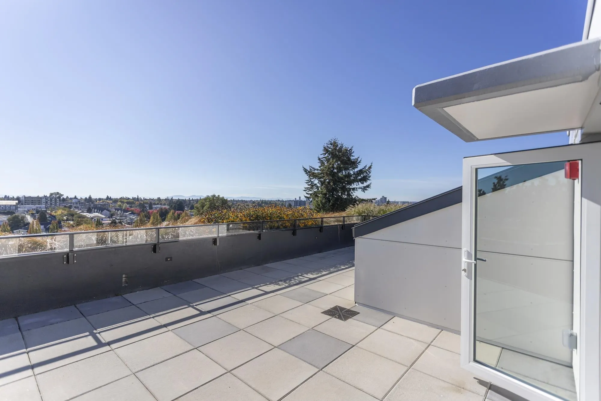 3264 Vanness Street #603