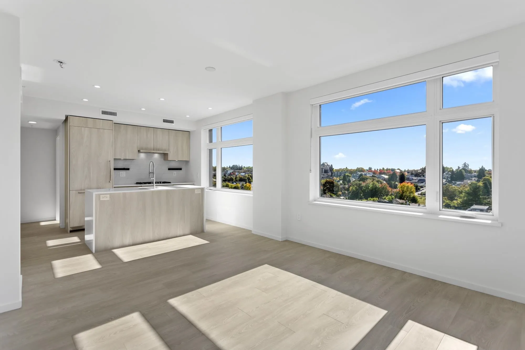 3264 Vanness Street #603