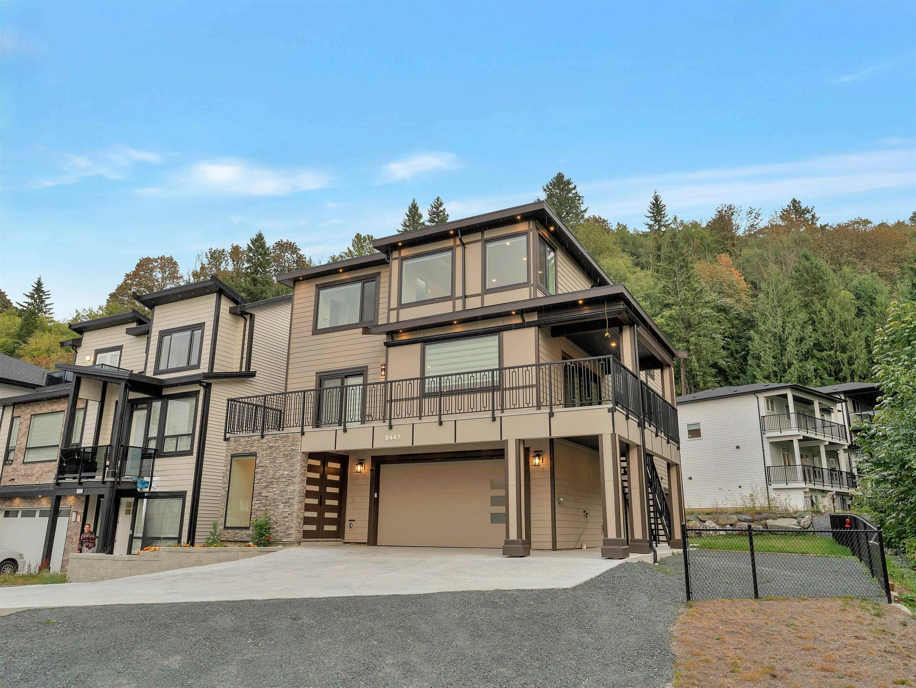 8447 Forest Gate Drive