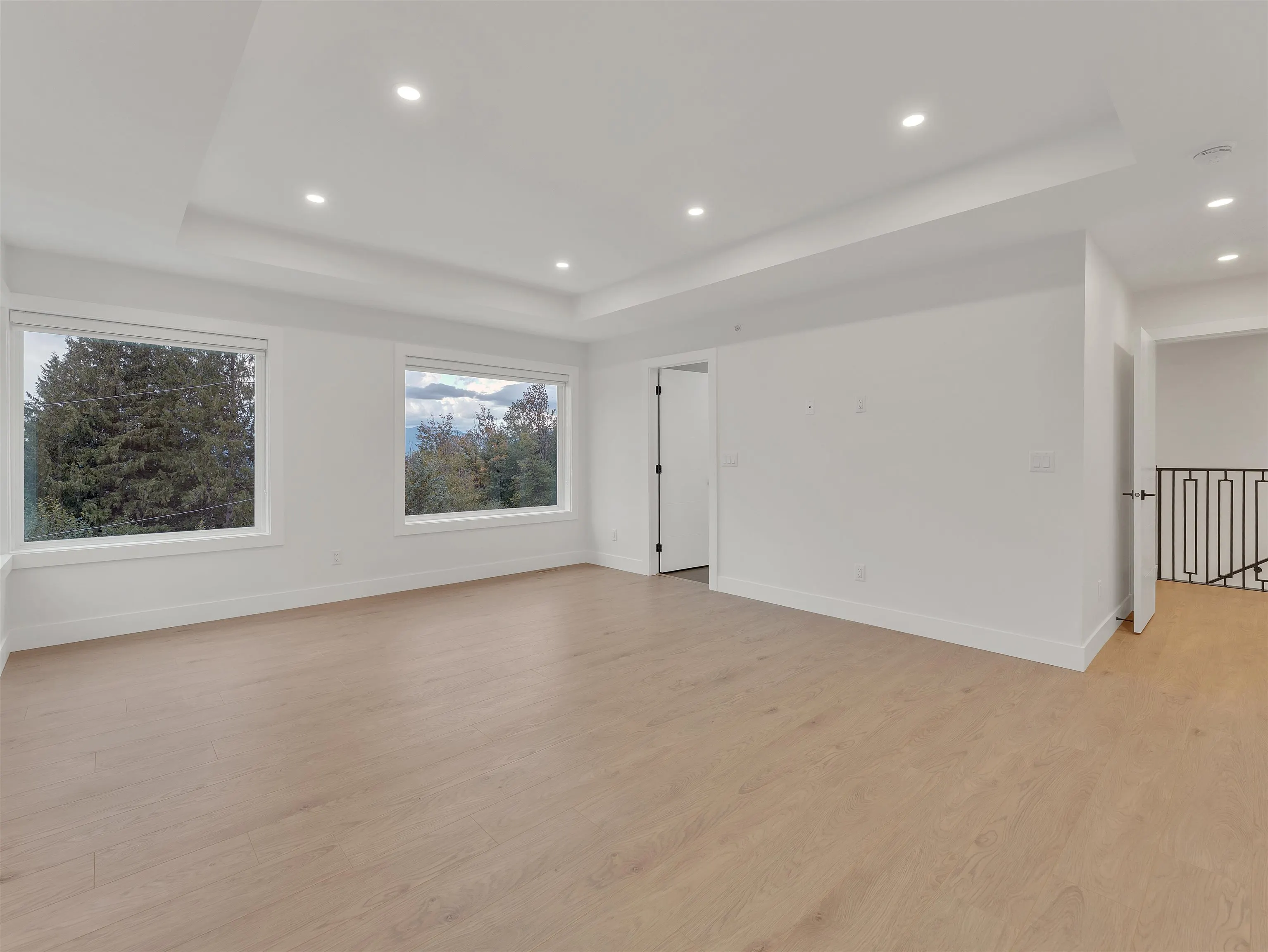 8447 Forest Gate Drive