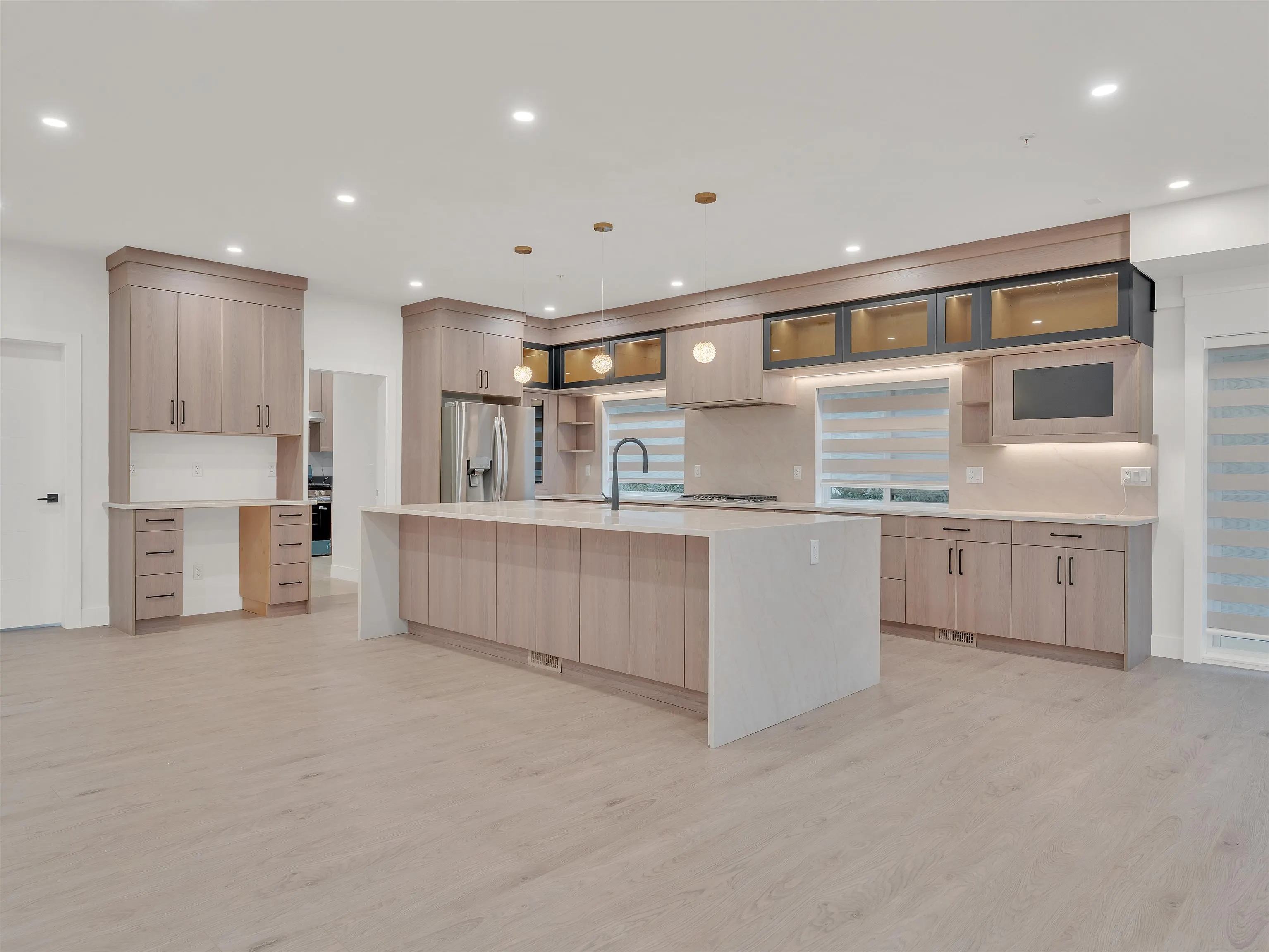 8447 Forest Gate Drive