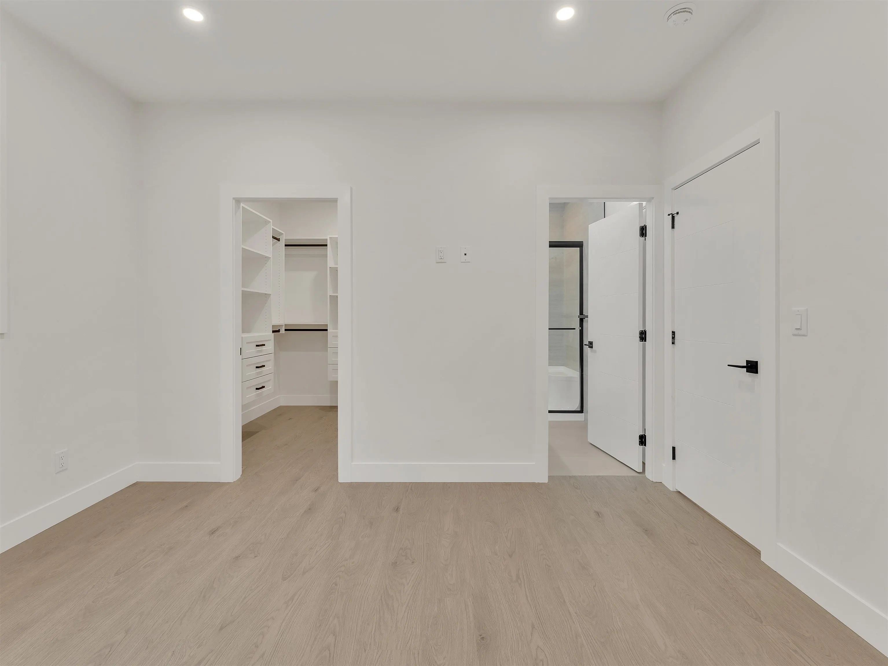 8447 Forest Gate Drive