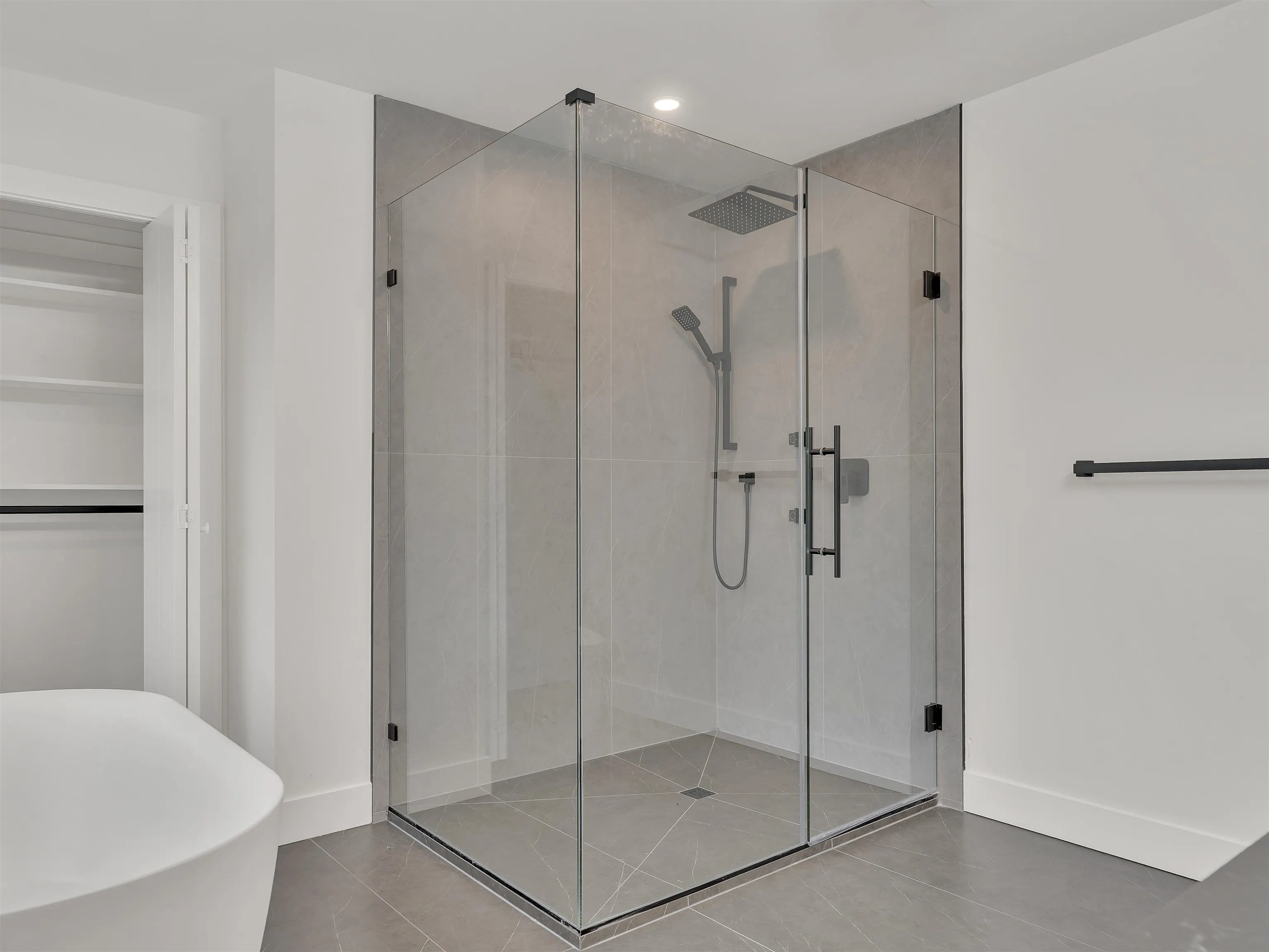 8447 Forest Gate Drive