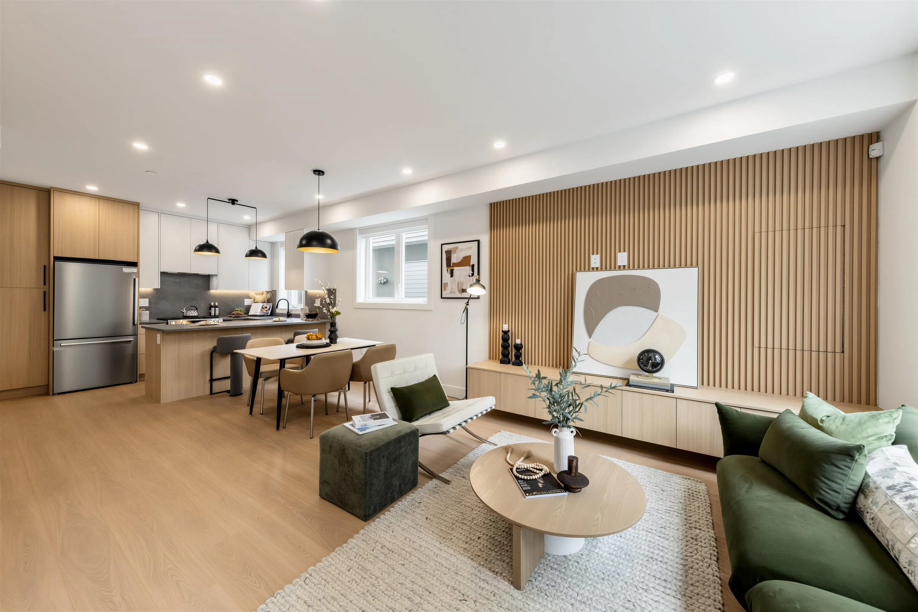 3268 E 18 Avenue #4