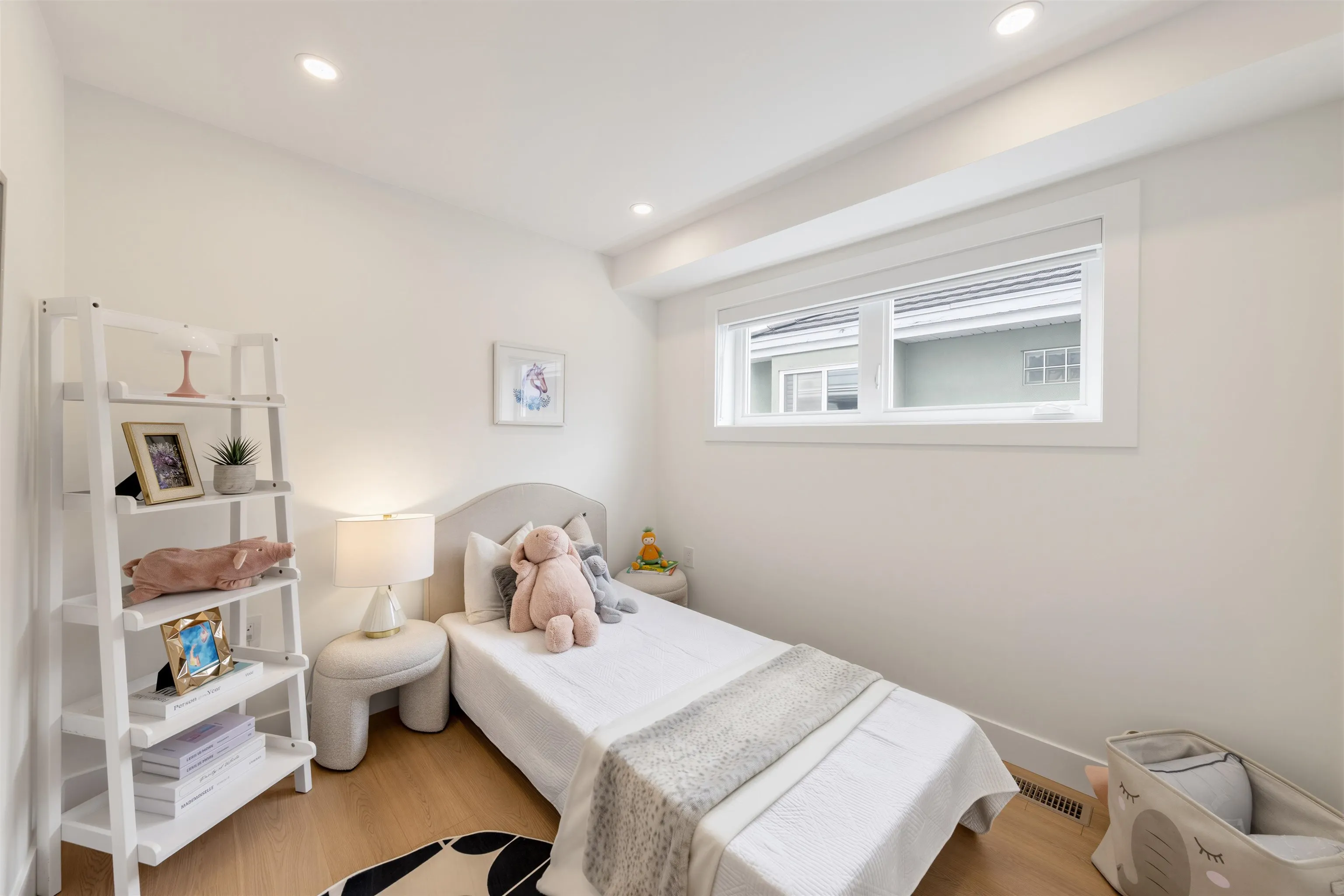 3268 E 18 Avenue #4
