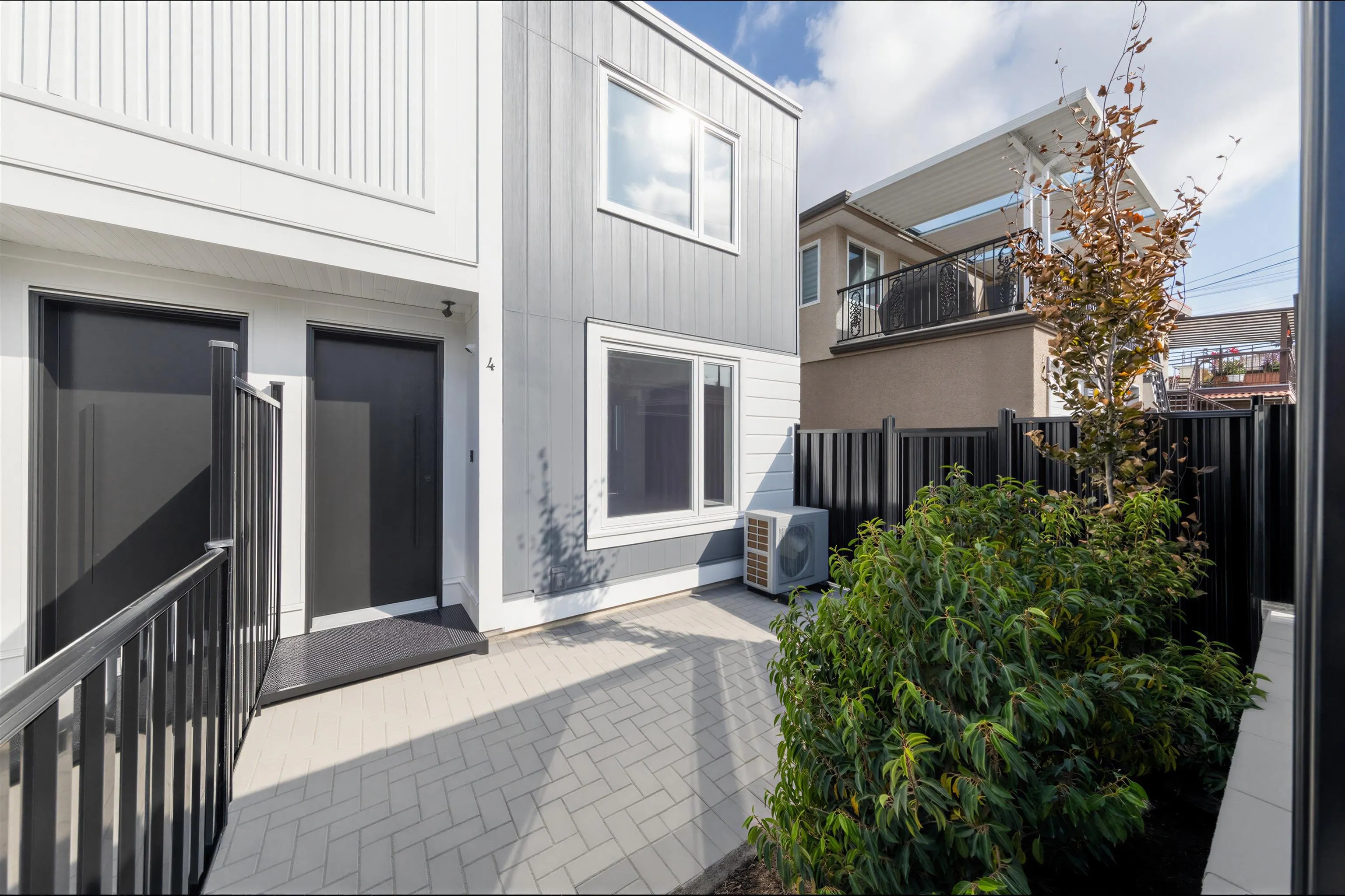 3268 E 18 Avenue #4