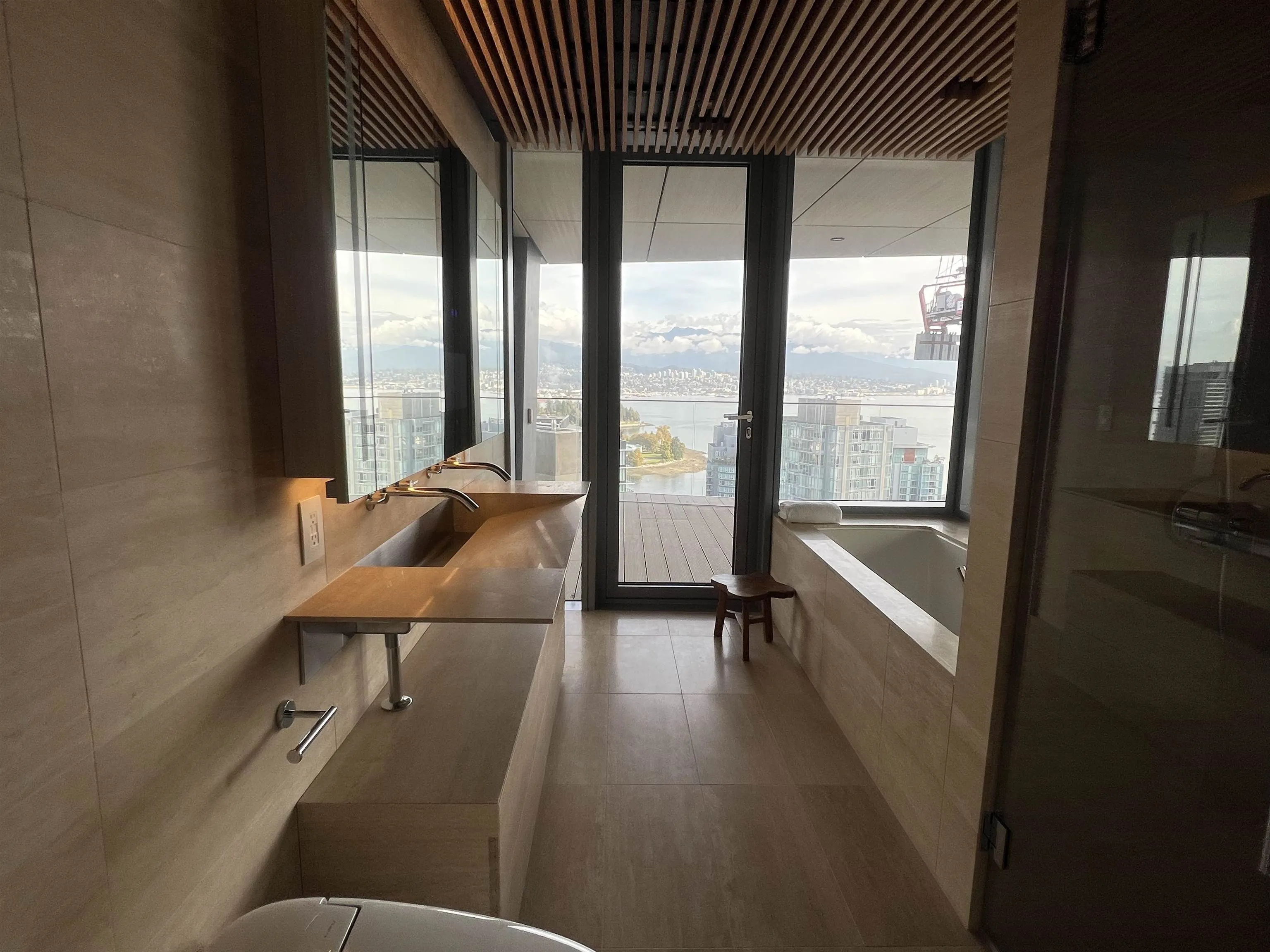 1568 Alberni Street #2903